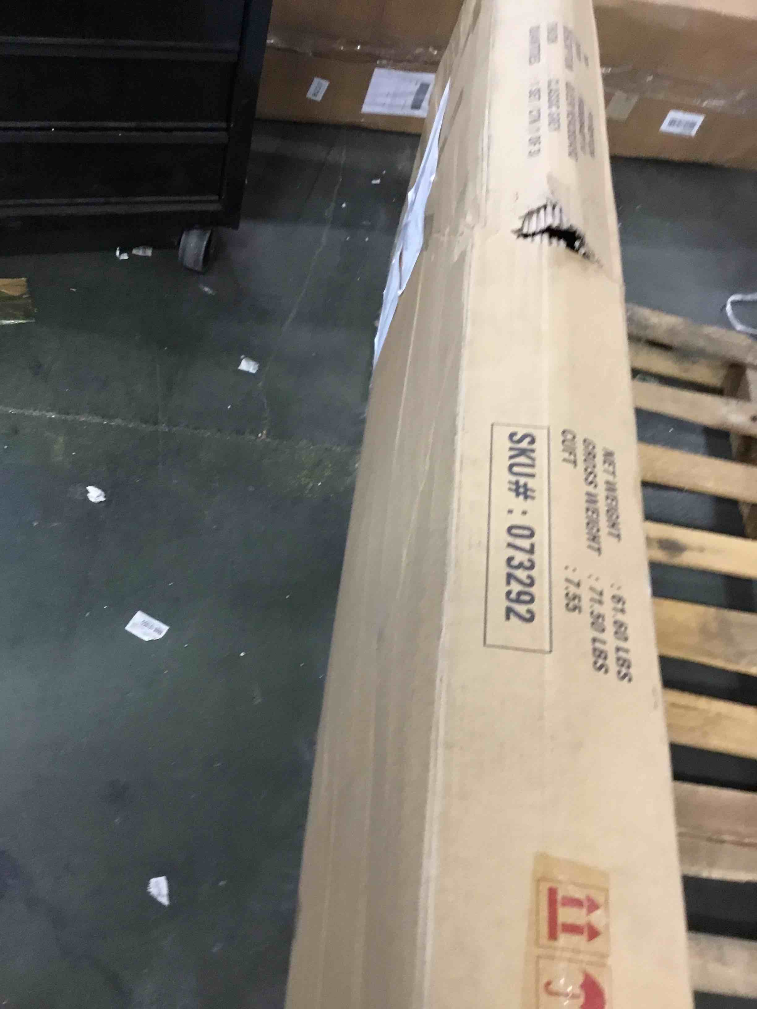https://s3.amazonaws.com/lotting-images-prod/bidfta/TEA2122807_1740575362838.jpeg