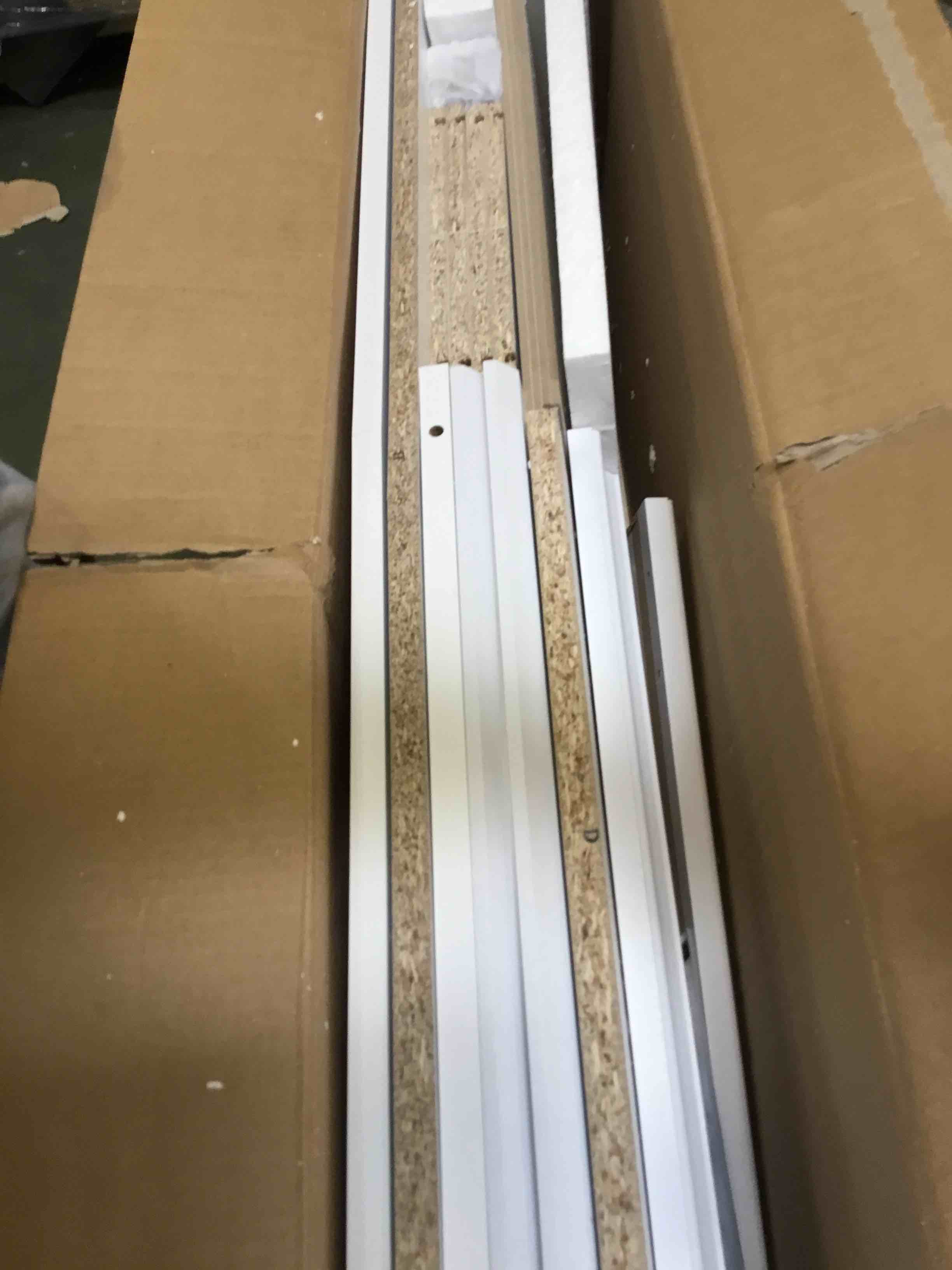 https://s3.amazonaws.com/lotting-images-prod/bidfta/TEA2124265_1742241287046.jpeg