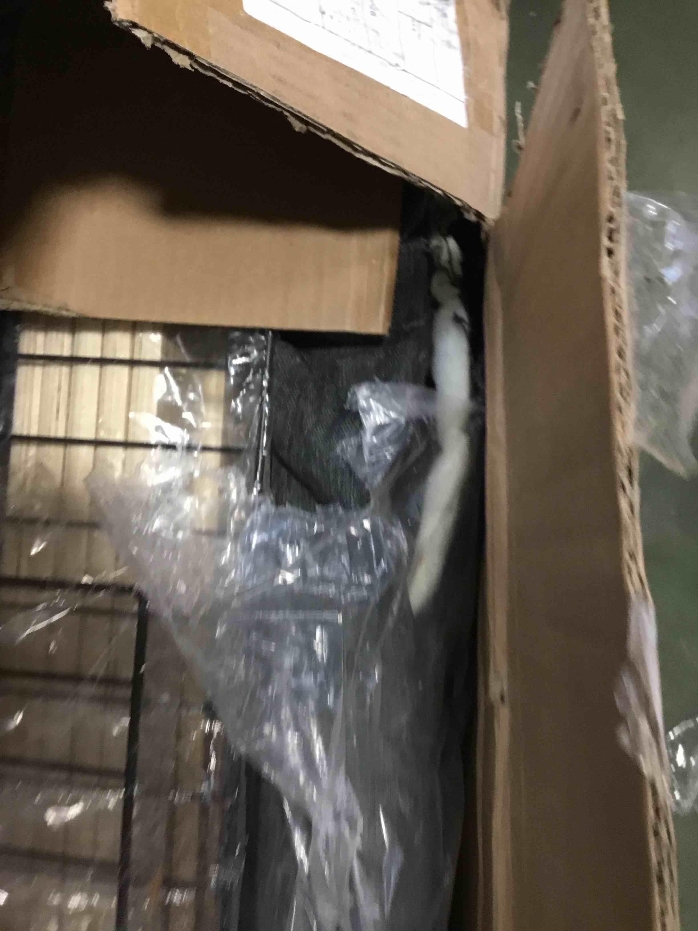 https://s3.amazonaws.com/lotting-images-prod/bidfta/TEA2124357_1742394623051.jpeg