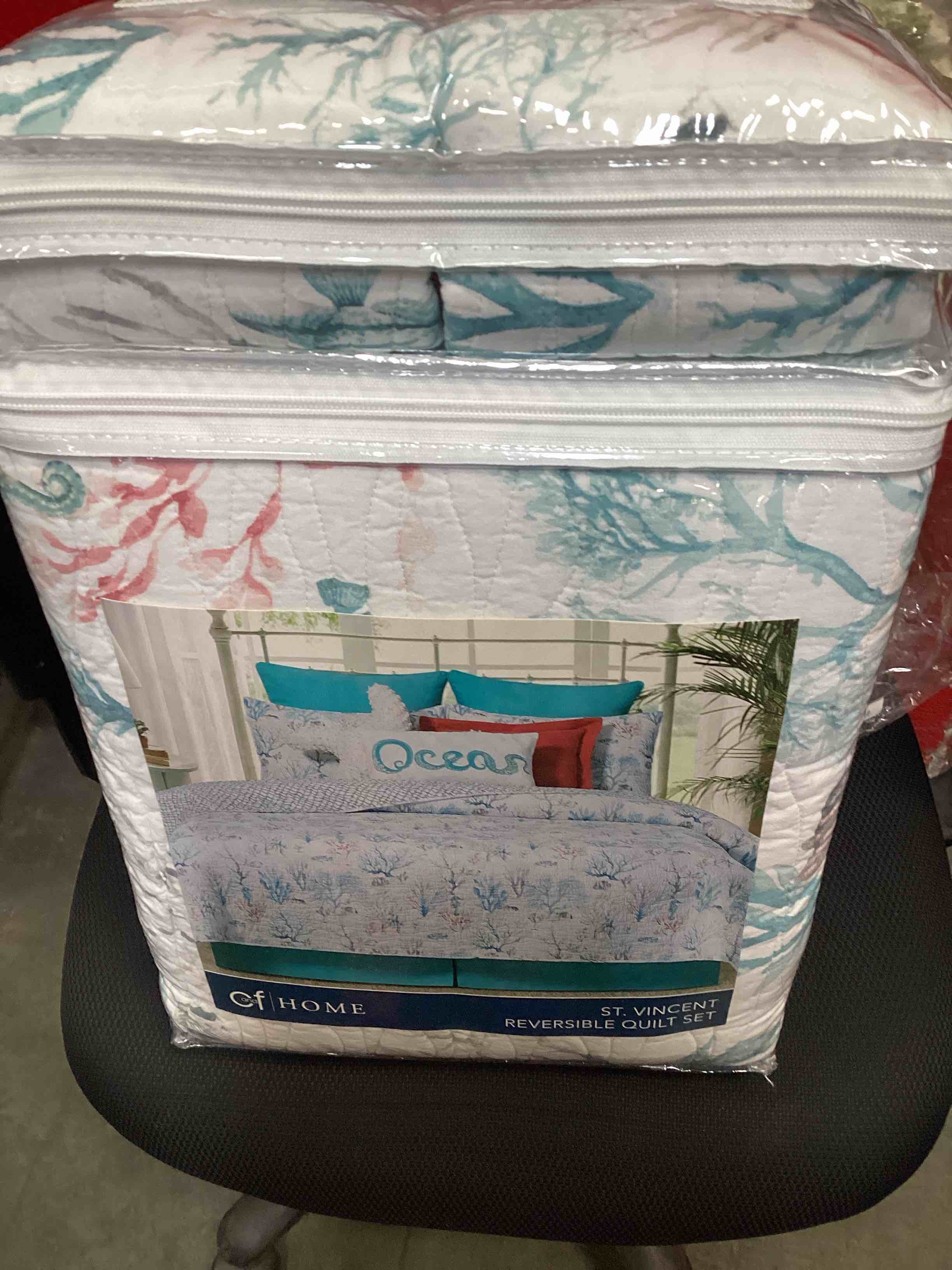 https://s3.amazonaws.com/lotting-images-prod/bidfta/TEA2127014_1745855112291.jpeg