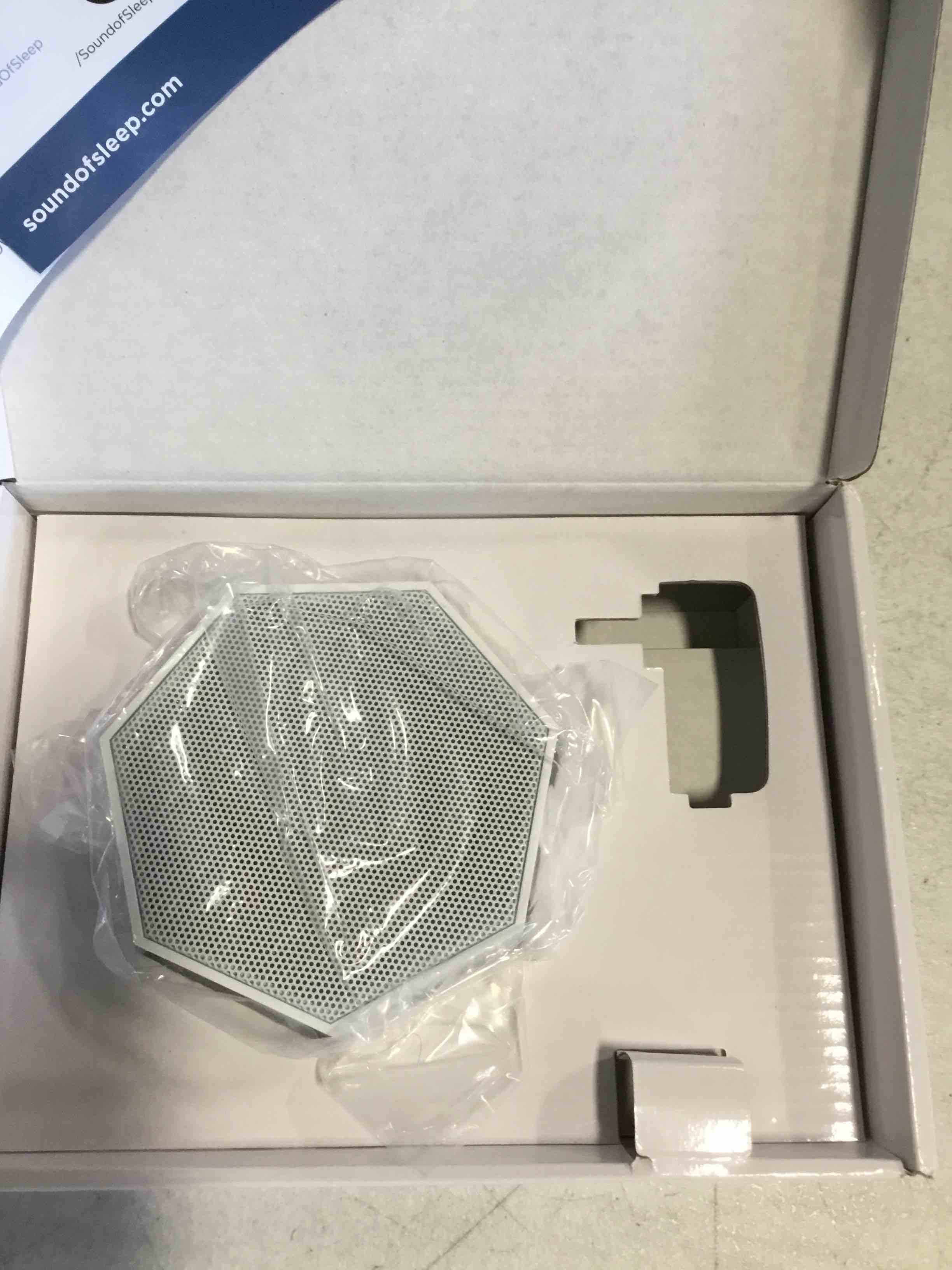 https://s3.amazonaws.com/lotting-images-prod/bidfta/TEA2128301_1744897321896.jpeg