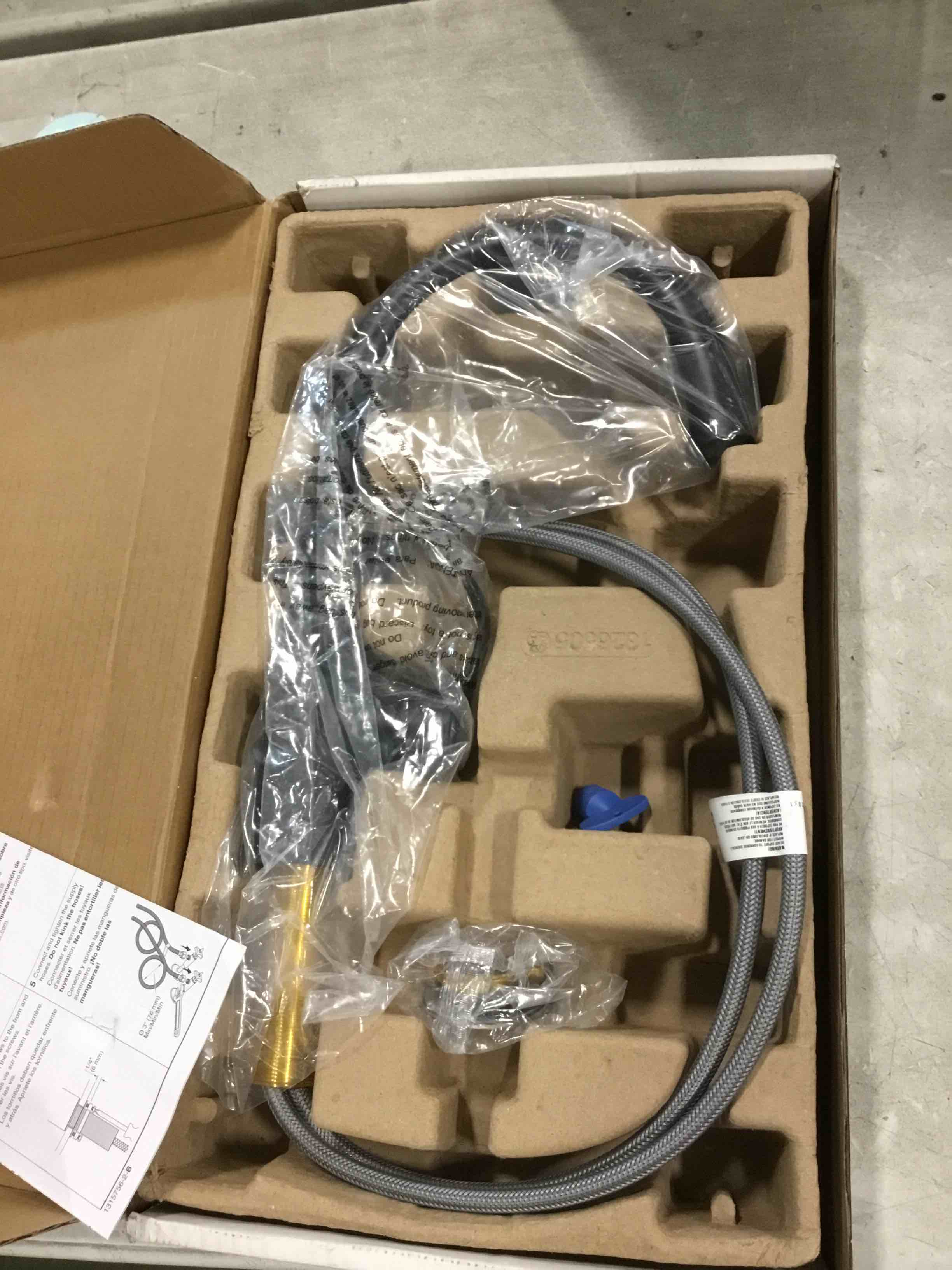 https://s3.amazonaws.com/lotting-images-prod/bidfta/TEA2128689_1745246503076.jpeg