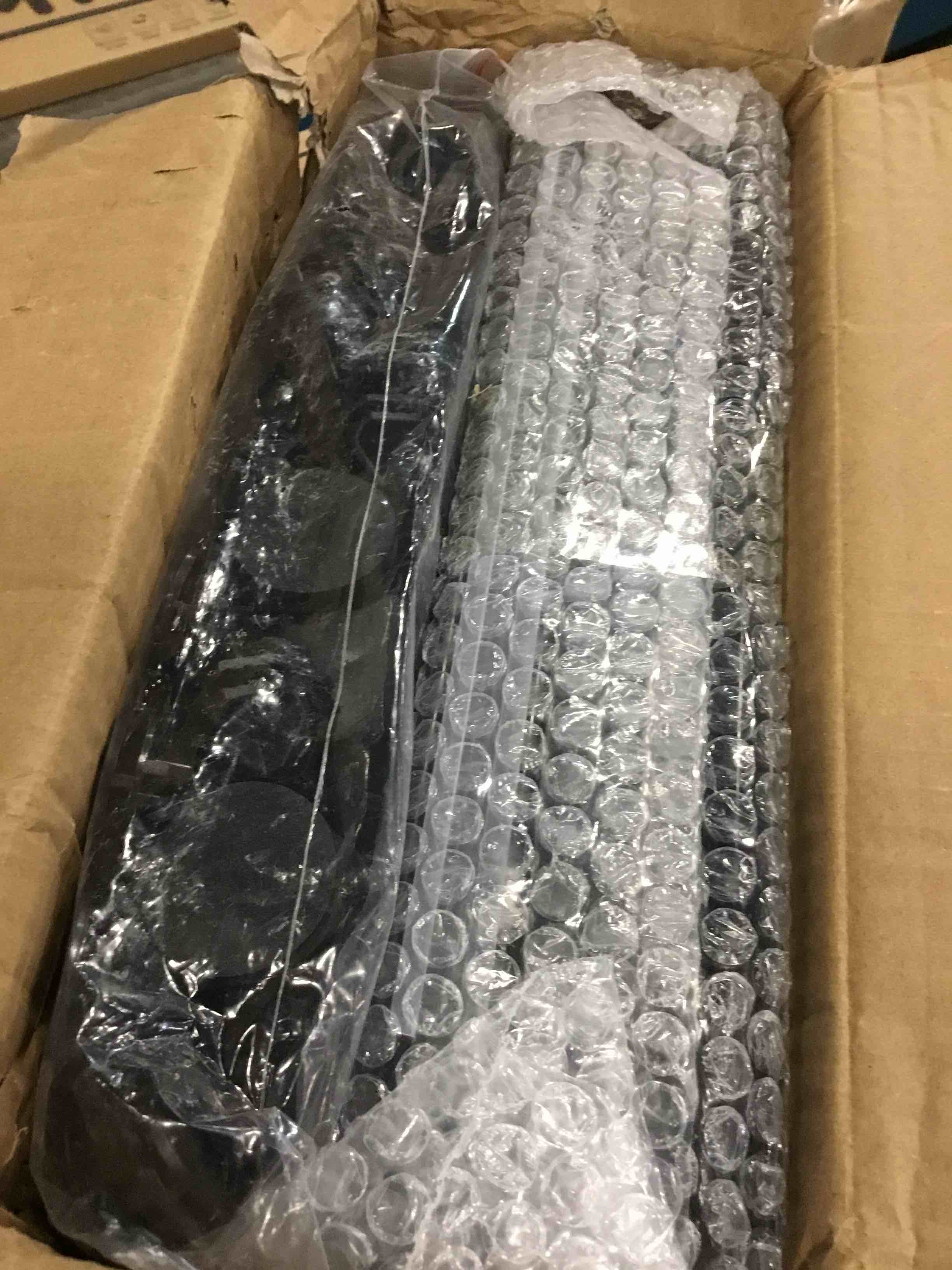 https://s3.amazonaws.com/lotting-images-prod/bidfta/TEA2128800_1745263112529.jpeg