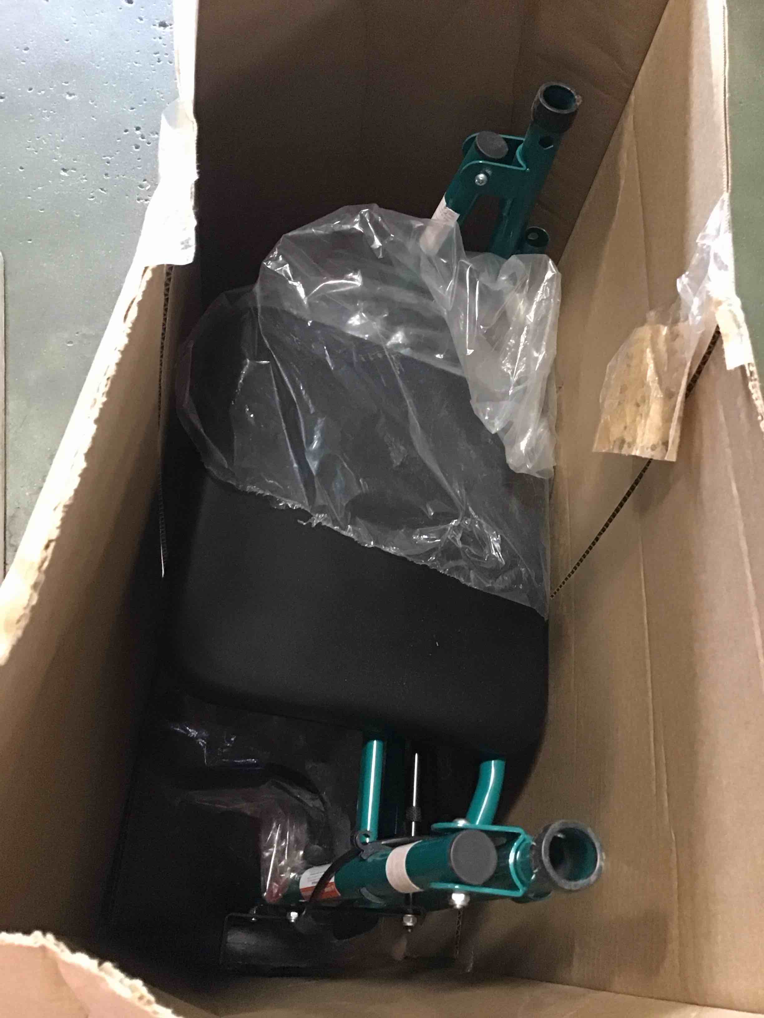 https://s3.amazonaws.com/lotting-images-prod/bidfta/TEA2130031_1746455722849.jpeg