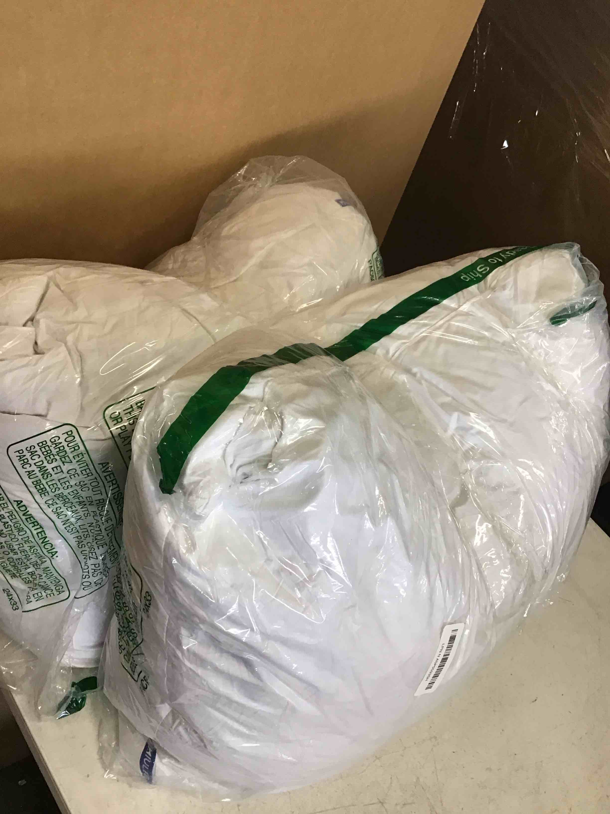 https://s3.amazonaws.com/lotting-images-prod/bidfta/TEA2130096_1746475051311.jpeg