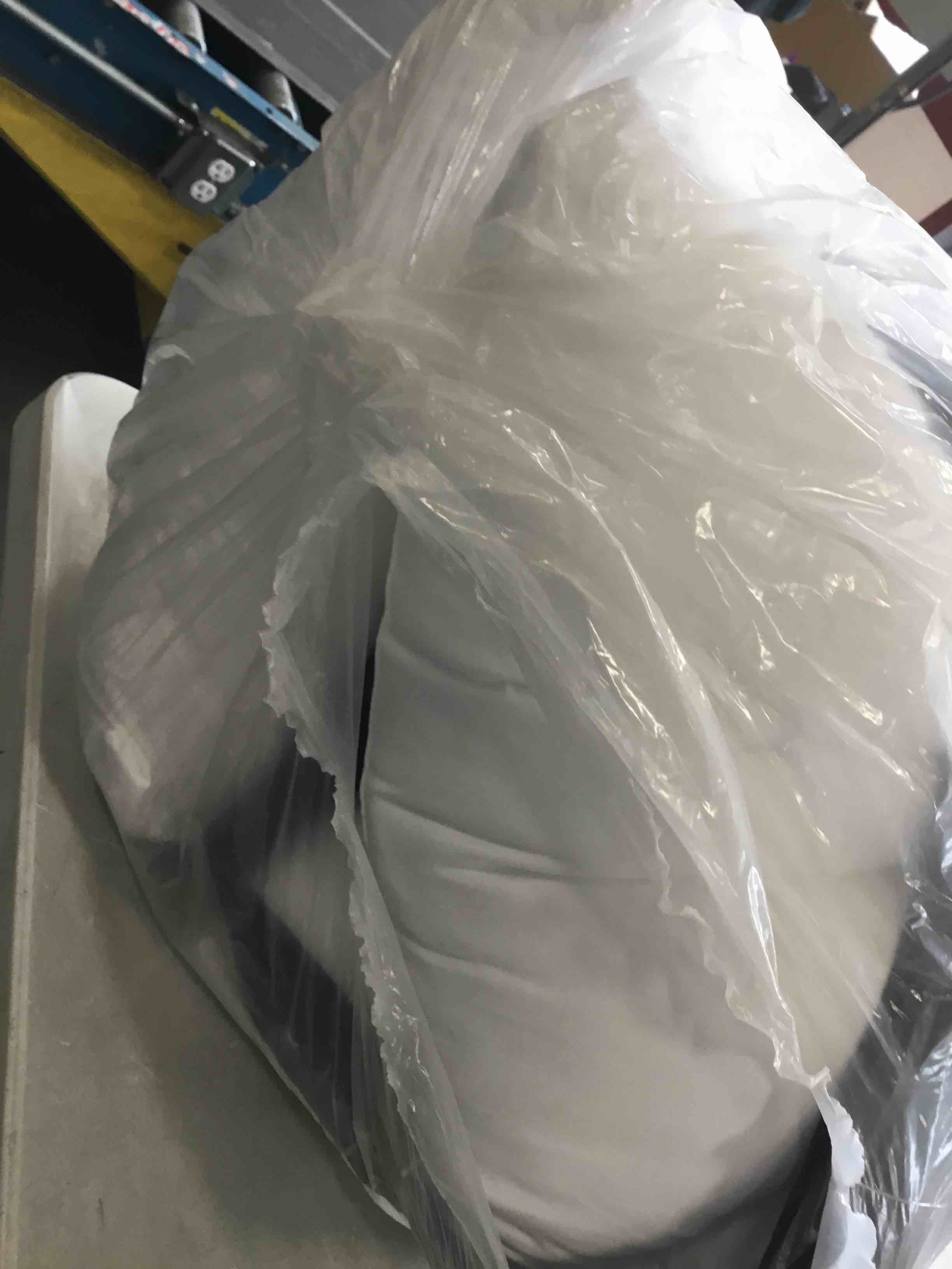 https://s3.amazonaws.com/lotting-images-prod/bidfta/TEA2131025_1743604350207.jpeg