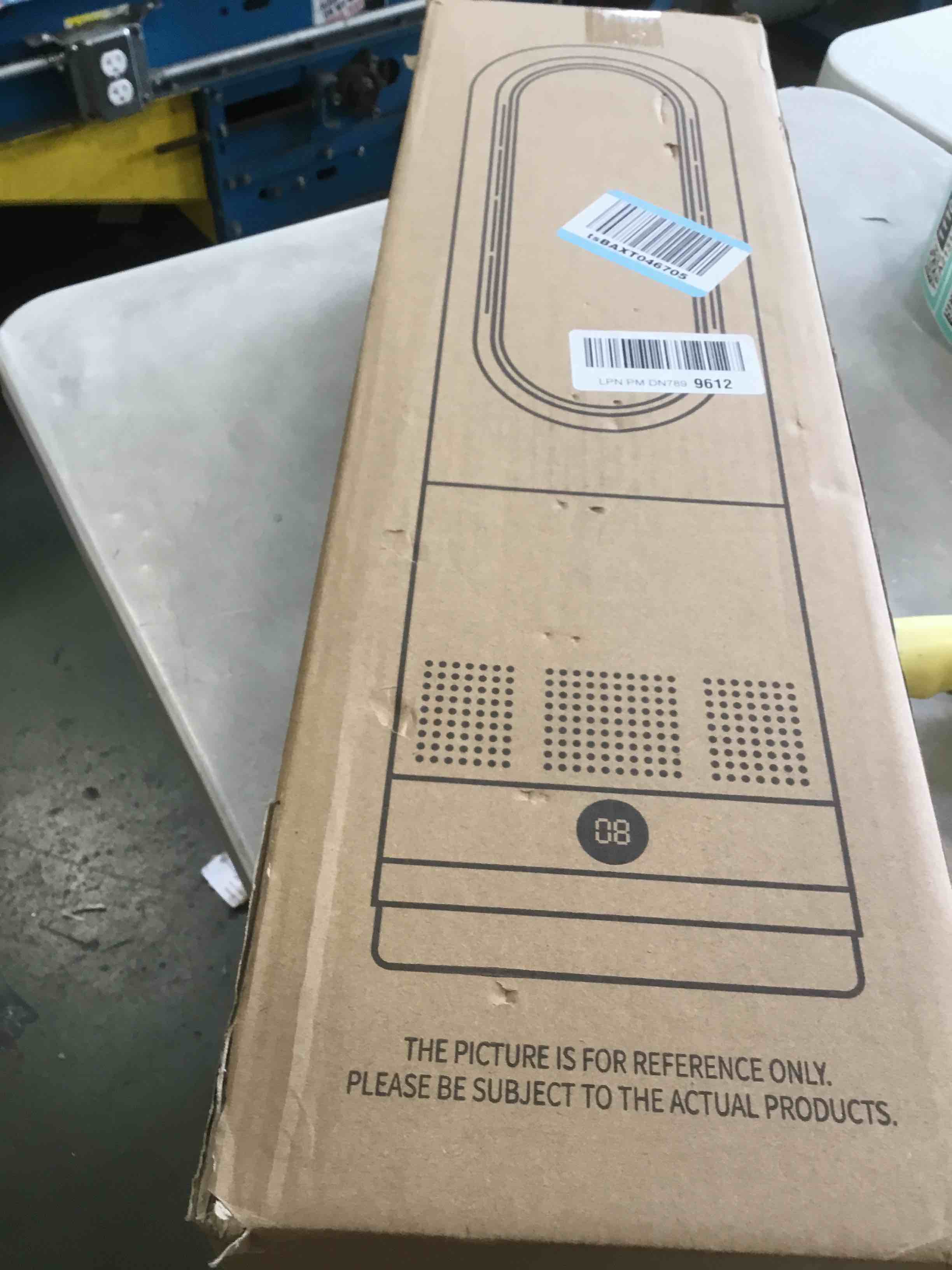 https://s3.amazonaws.com/lotting-images-prod/bidfta/TEA2131101_1743614590953.jpeg