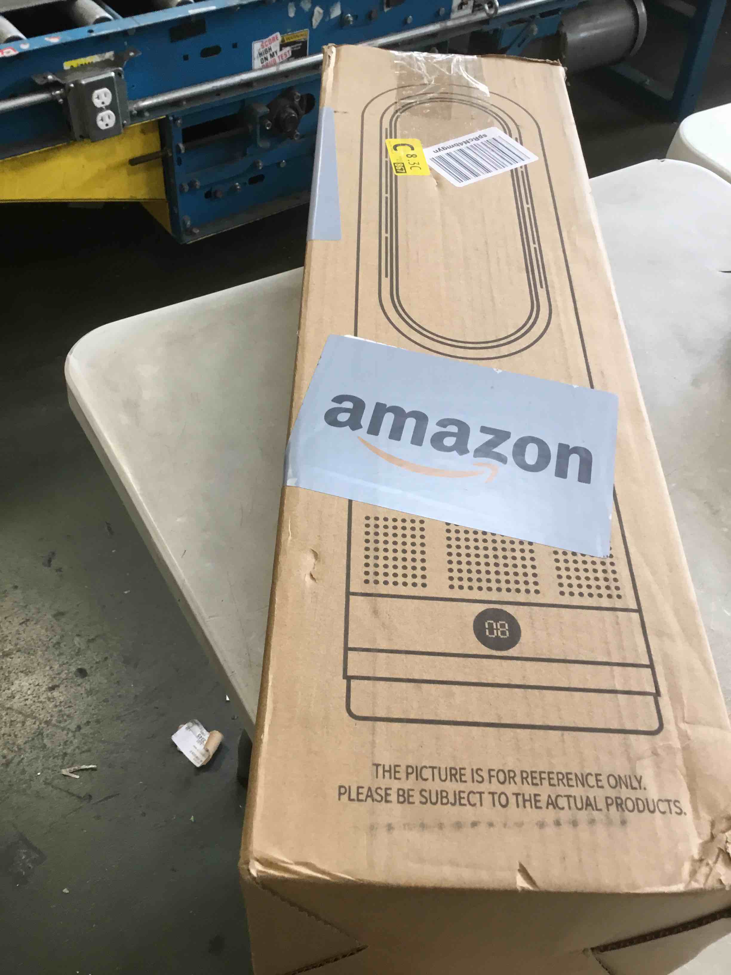 https://s3.amazonaws.com/lotting-images-prod/bidfta/TEA2131101_1743614658889.jpeg