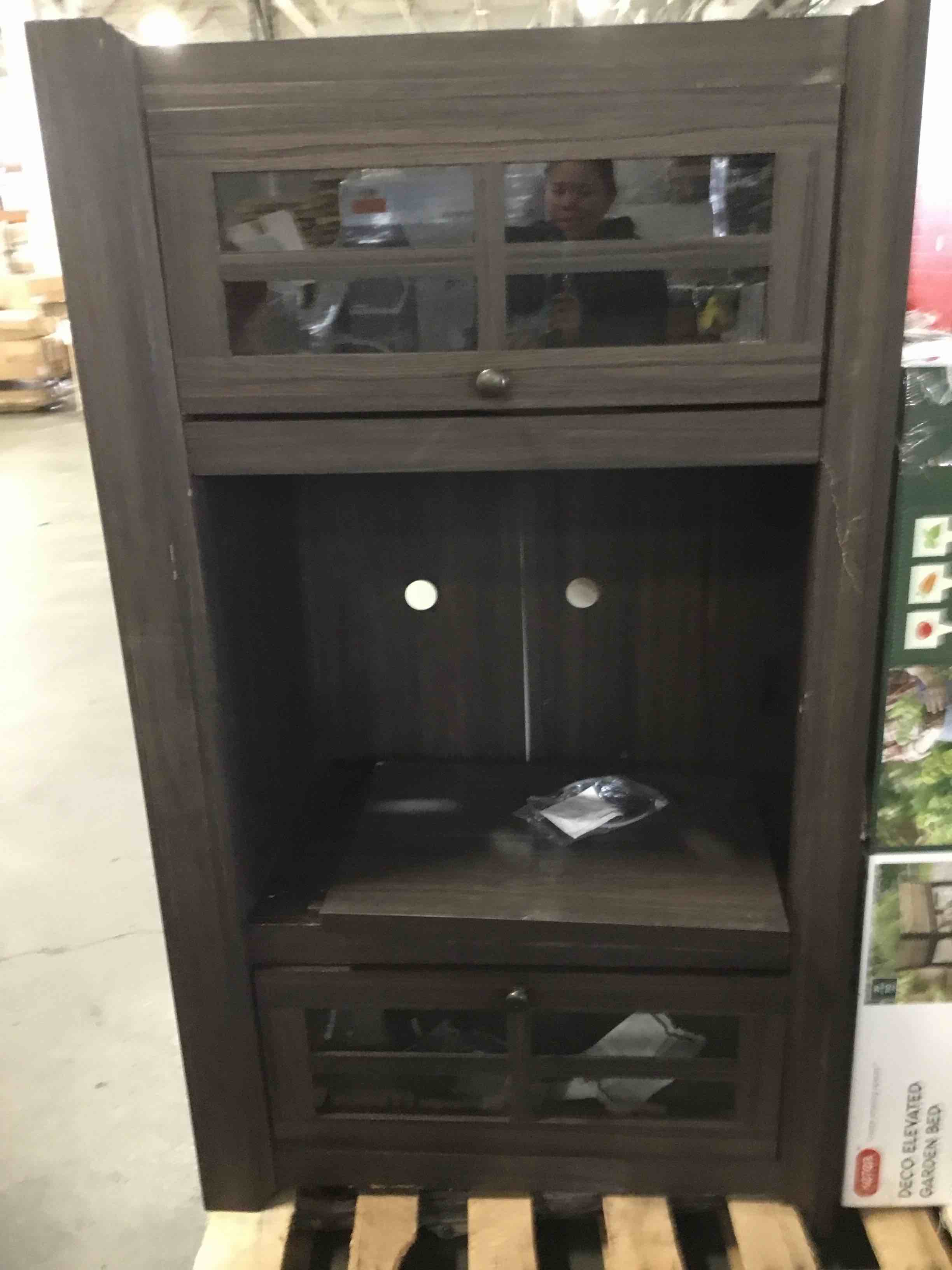 https://s3.amazonaws.com/lotting-images-prod/bidfta/TEA2131977_1744211693545.jpeg