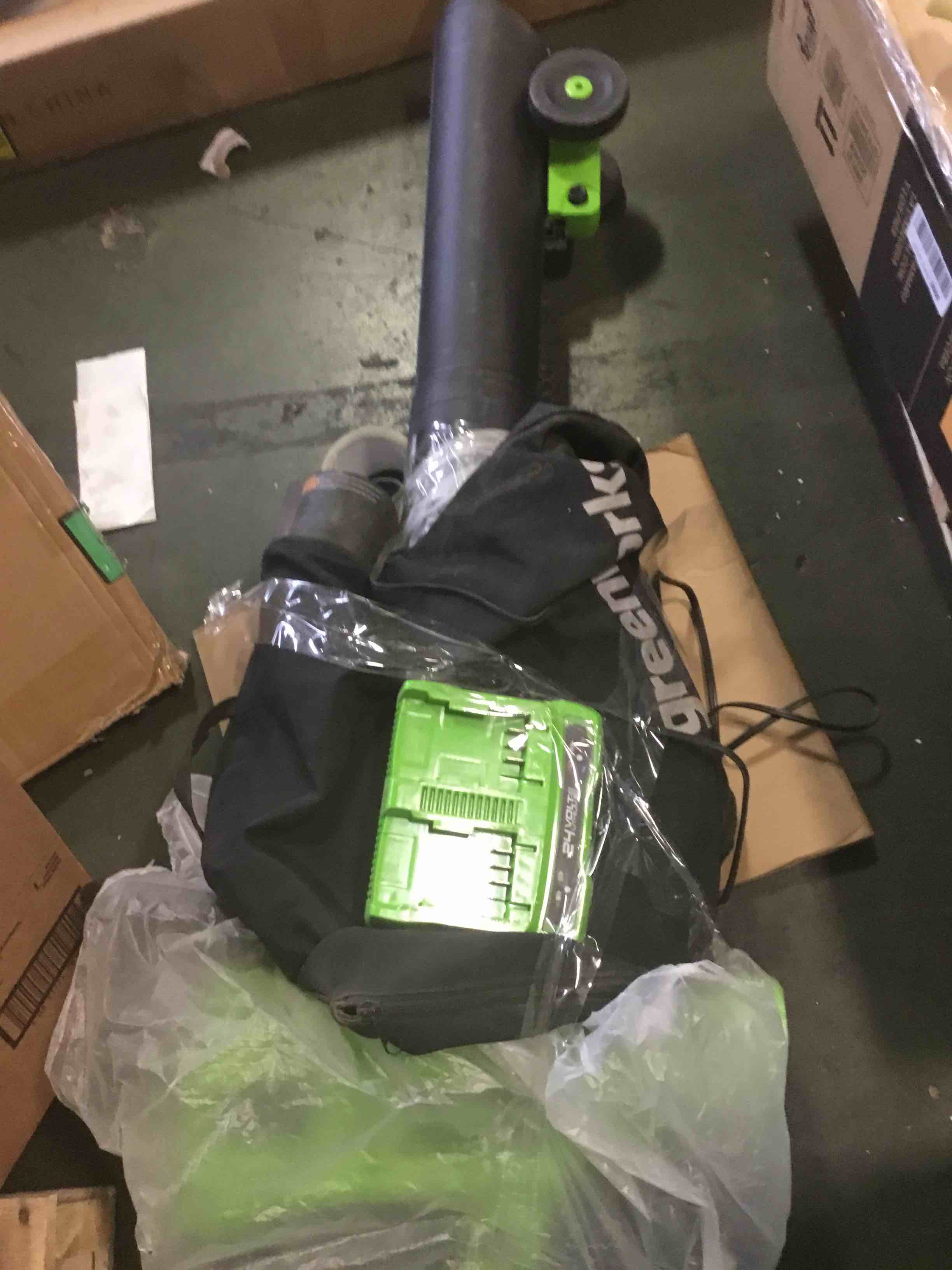 https://s3.amazonaws.com/lotting-images-prod/bidfta/TEA2133063_1745843533528.jpeg