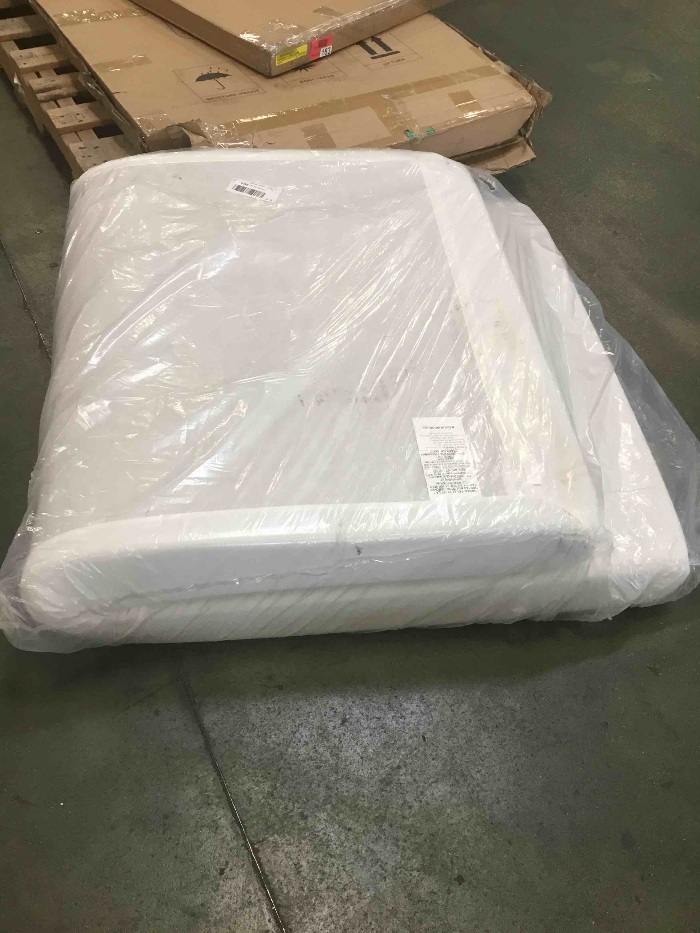 https://s3.amazonaws.com/lotting-images-prod/bidfta/TEA2133468_1746017487943.jpeg