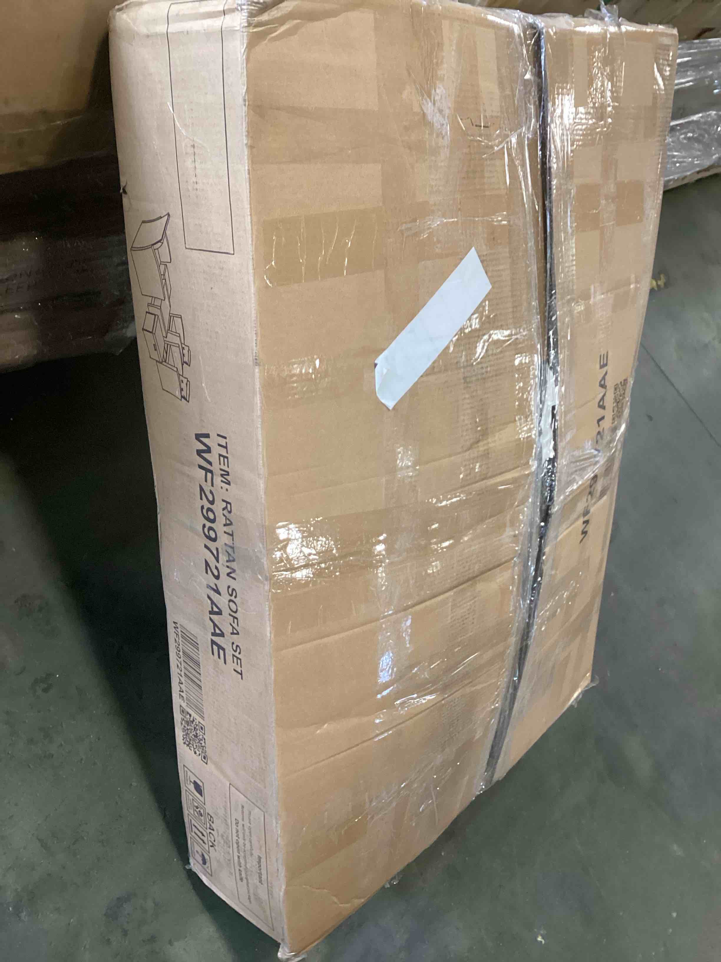 https://s3.amazonaws.com/lotting-images-prod/bidfta/TEA2134681_1744309617256.jpeg