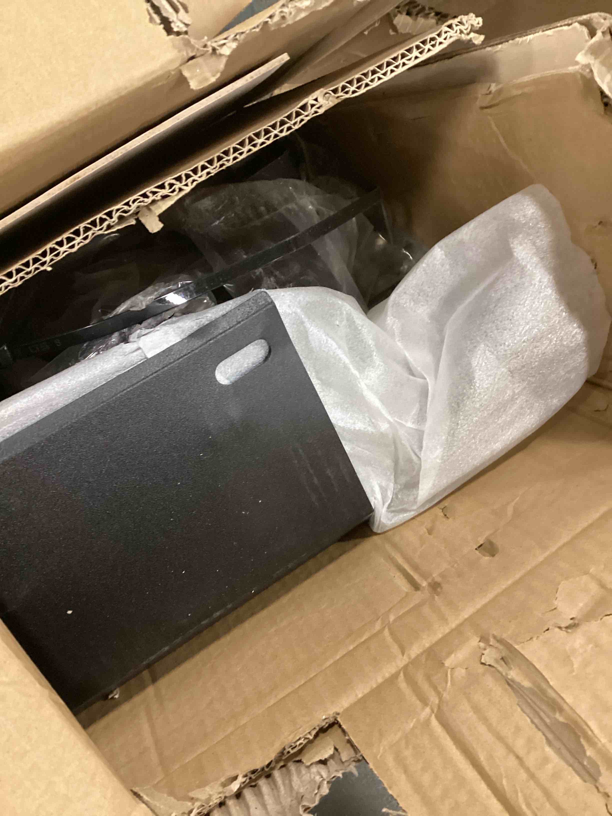 https://s3.amazonaws.com/lotting-images-prod/bidfta/TEA2134764_1744391284278.jpeg