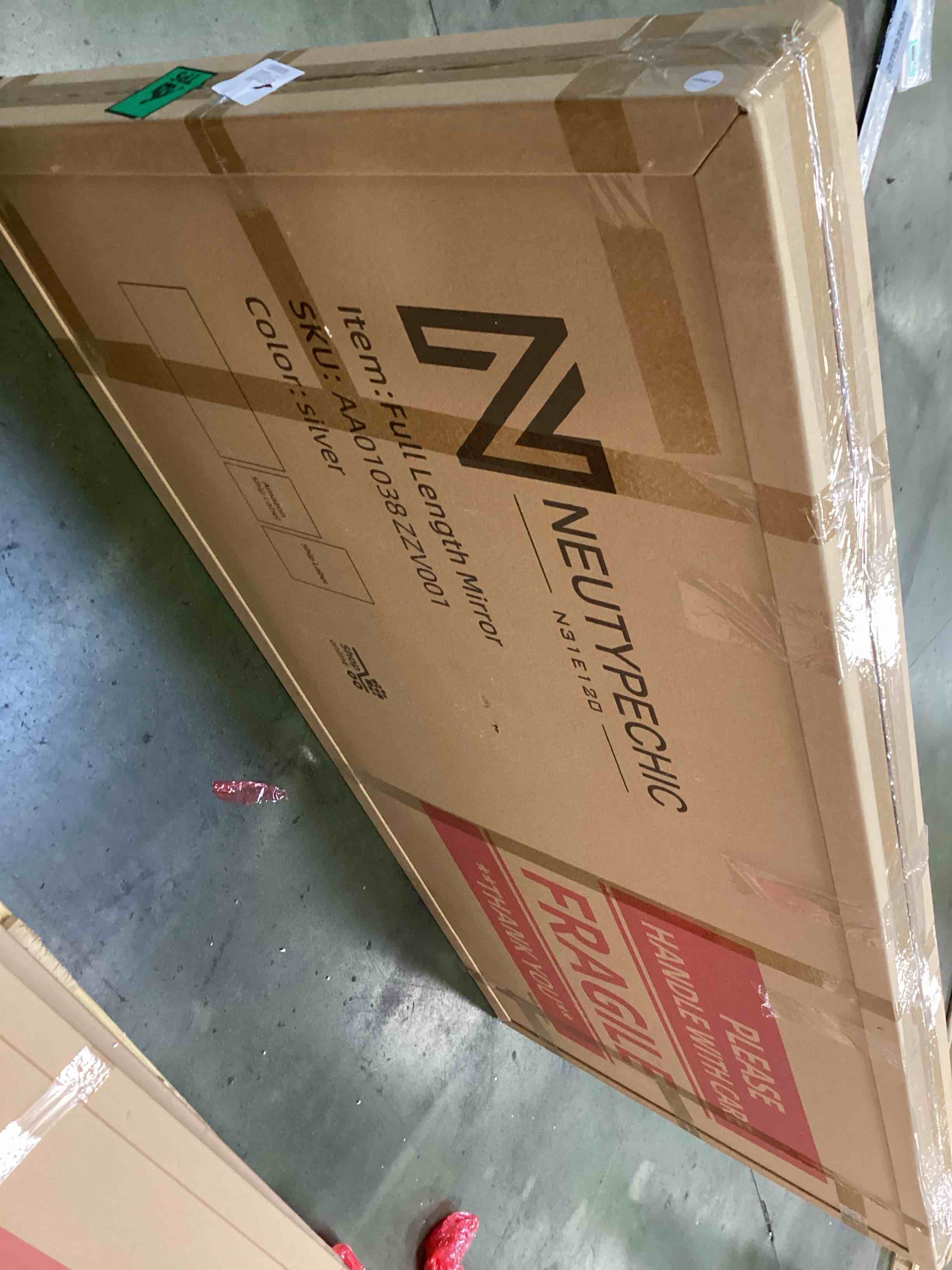 https://s3.amazonaws.com/lotting-images-prod/bidfta/TEA2136071_1745609712718.jpeg