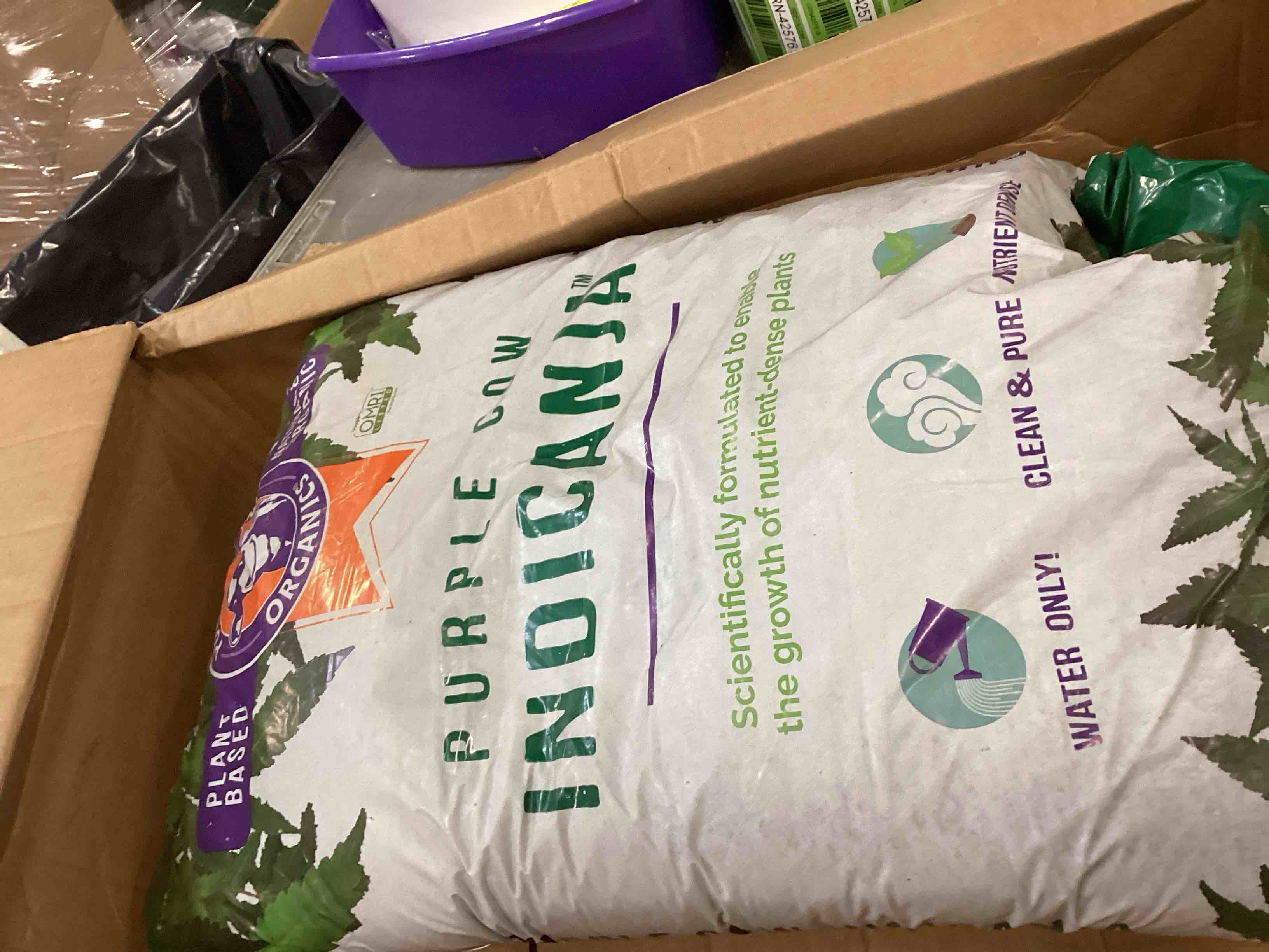 https://s3.amazonaws.com/lotting-images-prod/bidfta/TEA2137298_1744733481601.jpeg