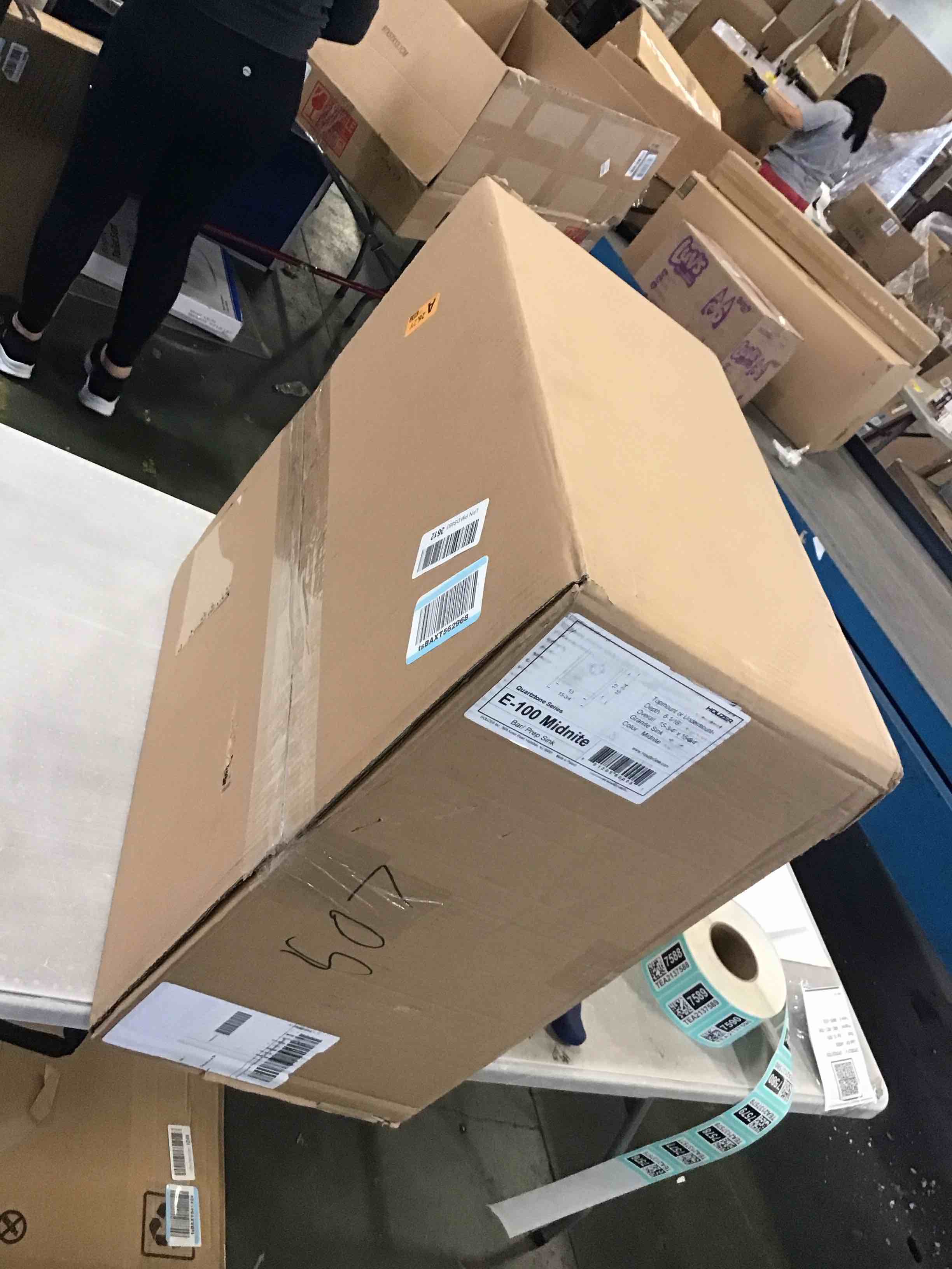 https://s3.amazonaws.com/lotting-images-prod/bidfta/TEA2137575_1744987767137.jpeg