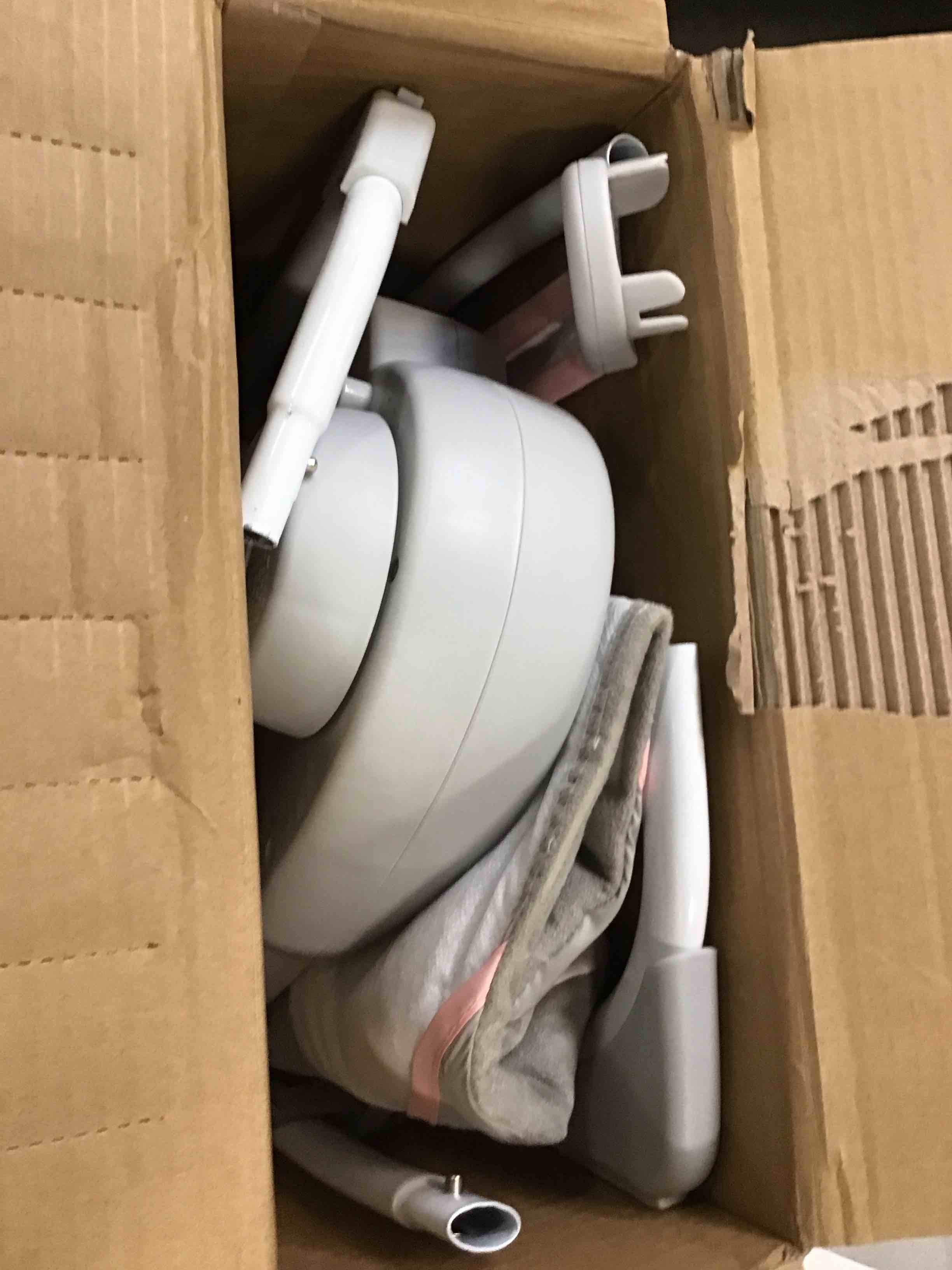 https://s3.amazonaws.com/lotting-images-prod/bidfta/TEA2137592_1744989779562.jpeg