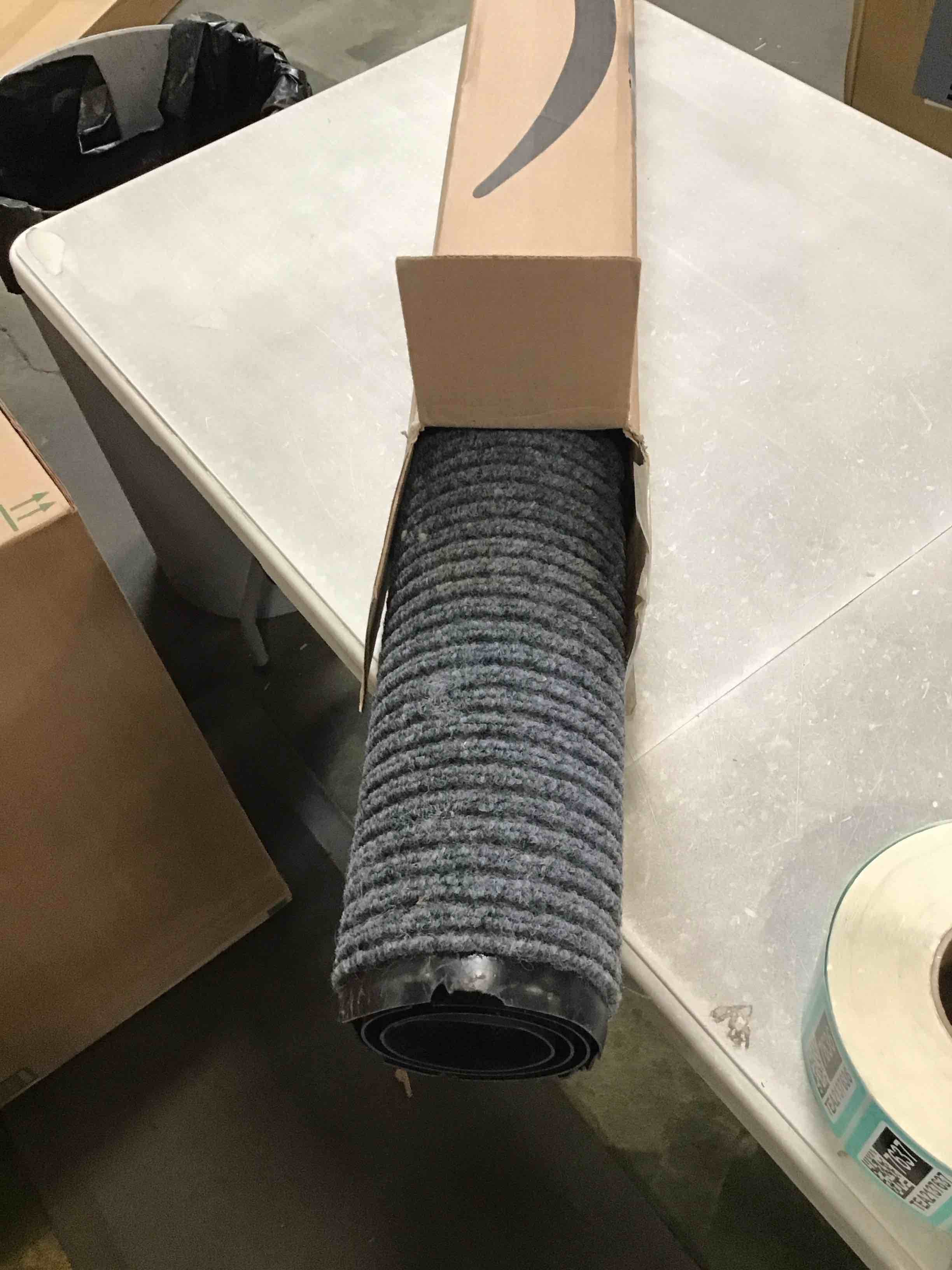 https://s3.amazonaws.com/lotting-images-prod/bidfta/TEA2137627_1744998218881.jpeg