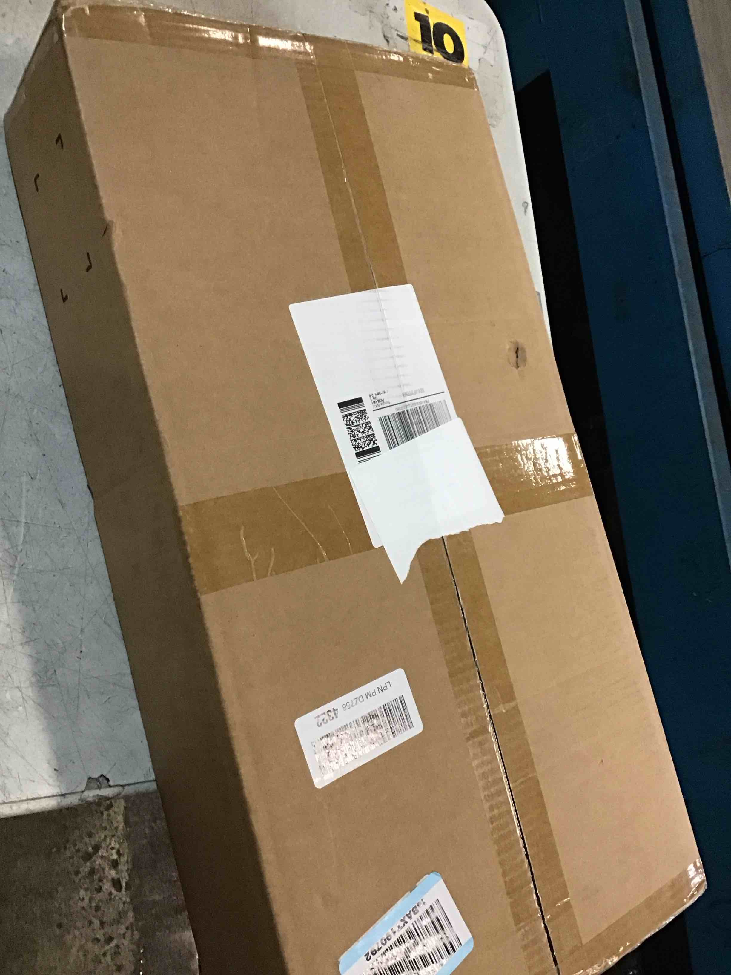 https://s3.amazonaws.com/lotting-images-prod/bidfta/TEA2138213_1750513855972.jpeg