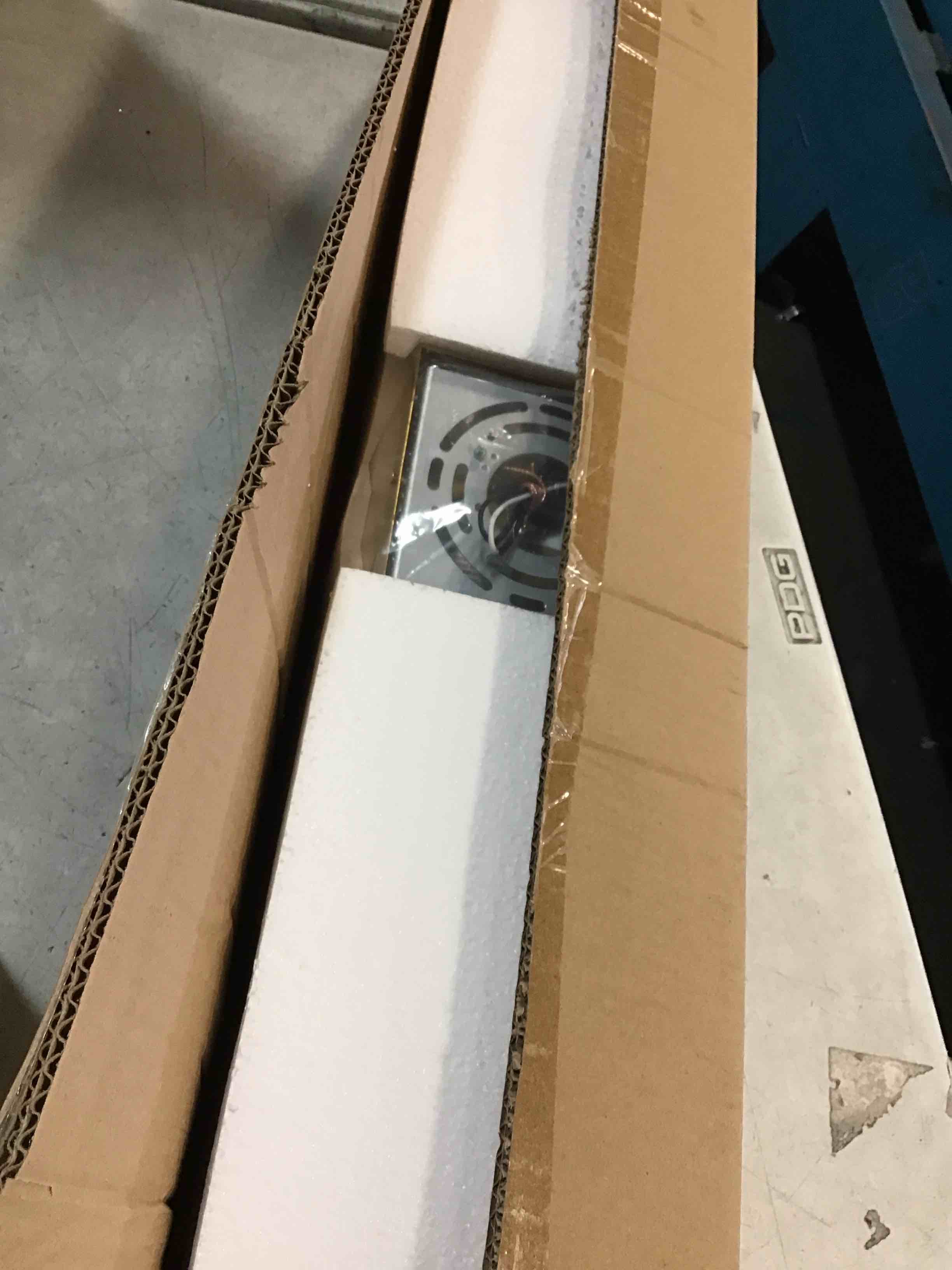 https://s3.amazonaws.com/lotting-images-prod/bidfta/TEA2138217_1750513997312.jpeg