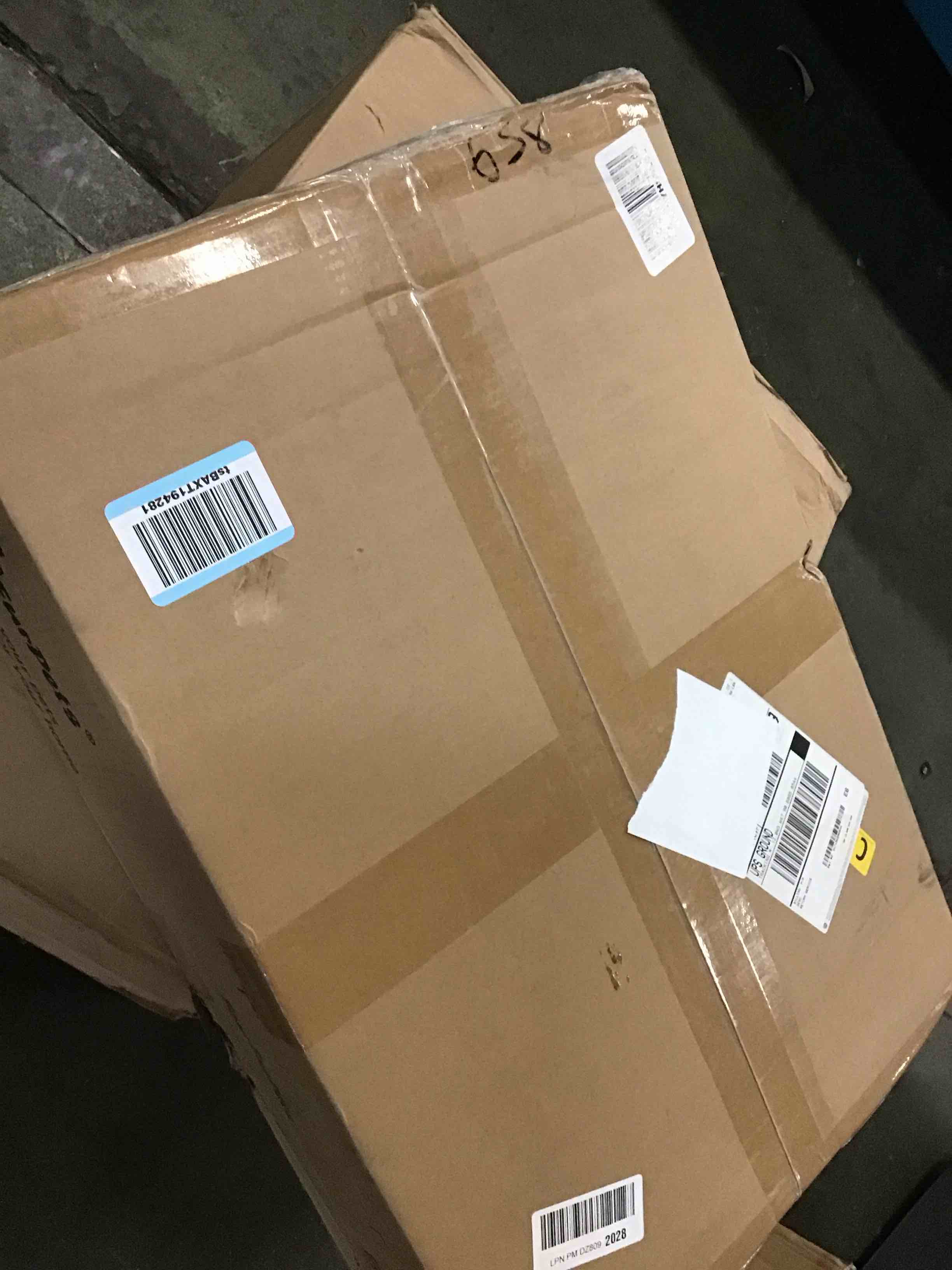 https://s3.amazonaws.com/lotting-images-prod/bidfta/TEA2138223_1750514660964.jpeg