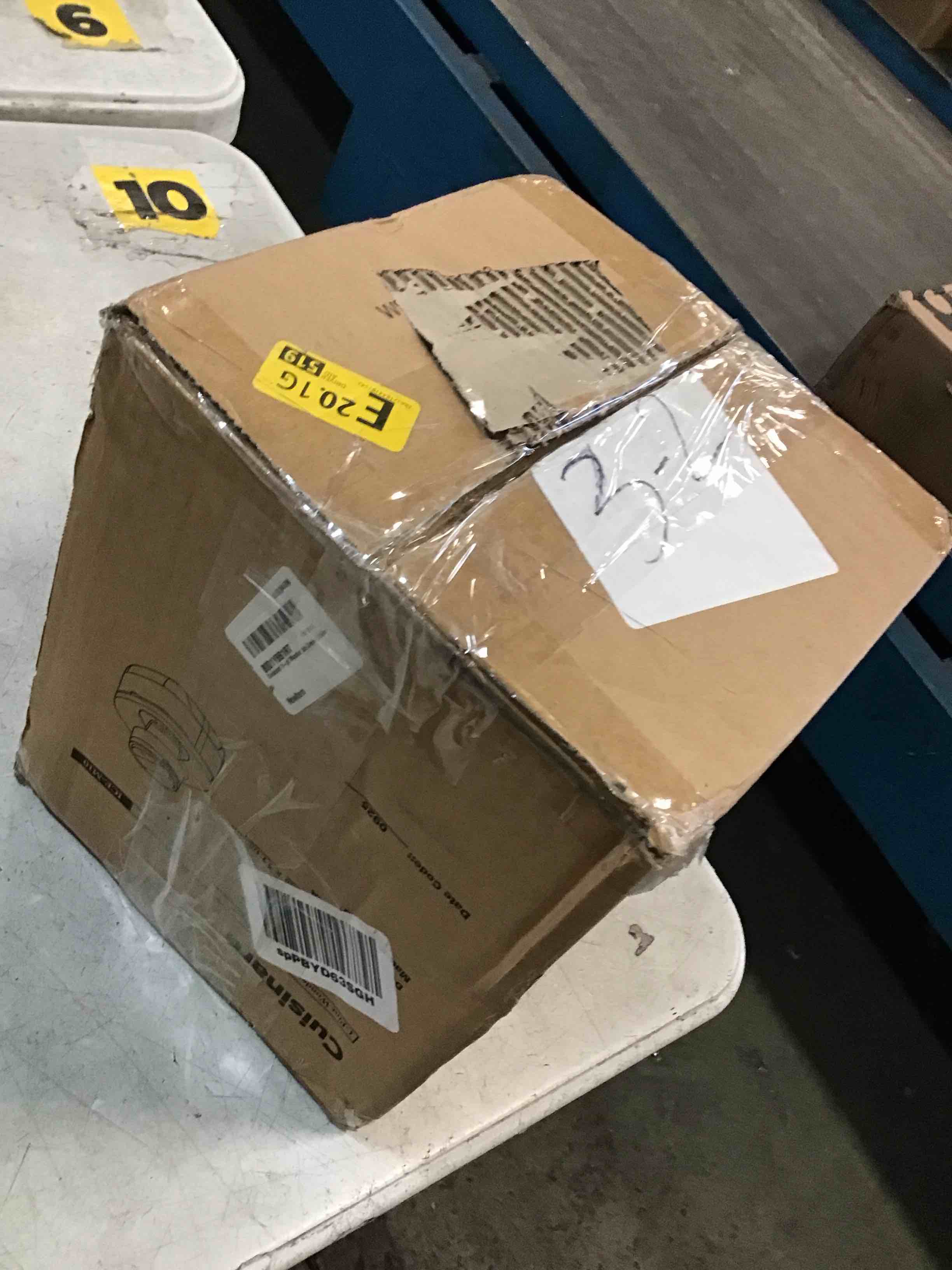 https://s3.amazonaws.com/lotting-images-prod/bidfta/TEA2138228_1750515220051.jpeg