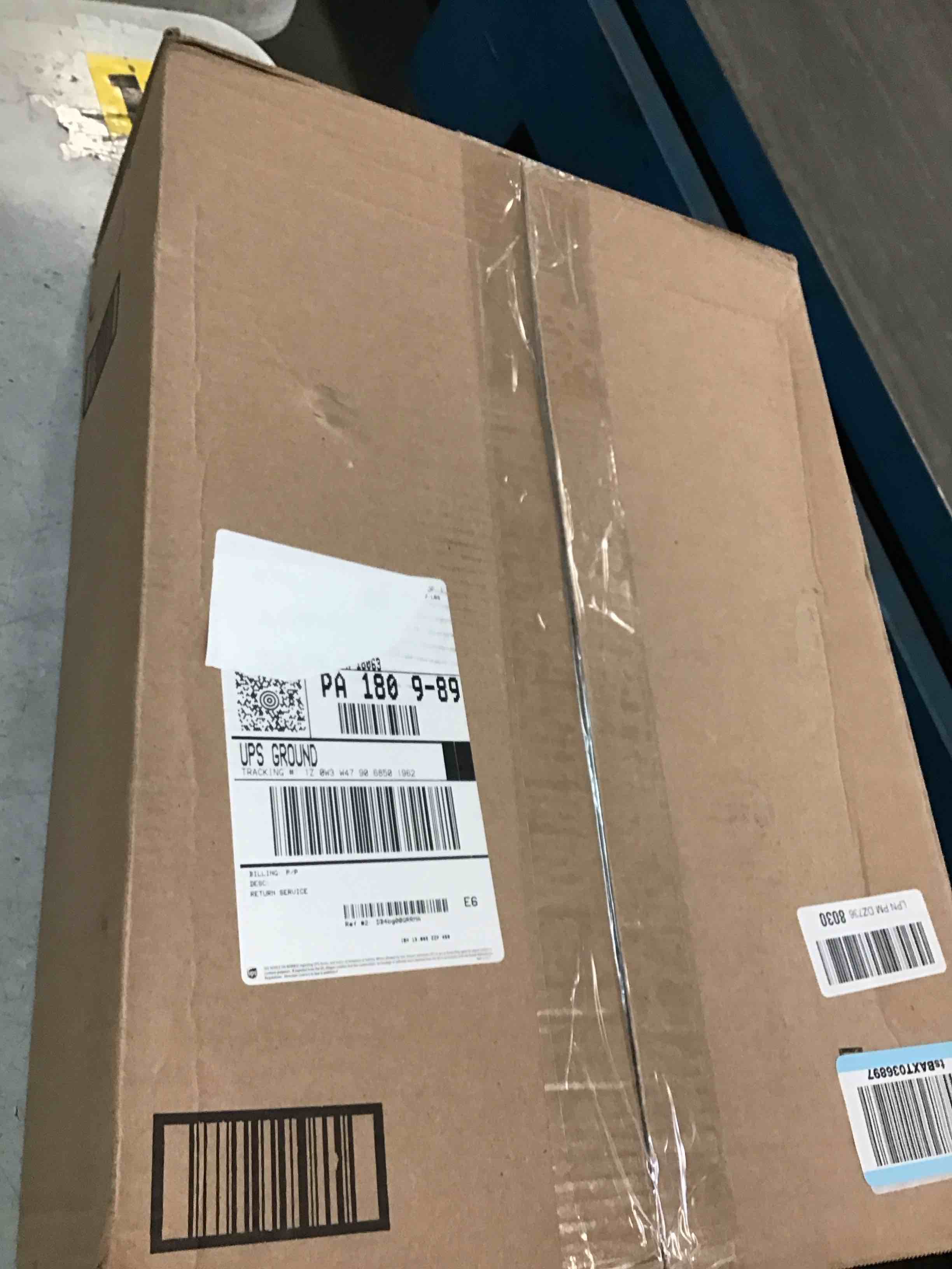 https://s3.amazonaws.com/lotting-images-prod/bidfta/TEA2138313_1750526132551.jpeg