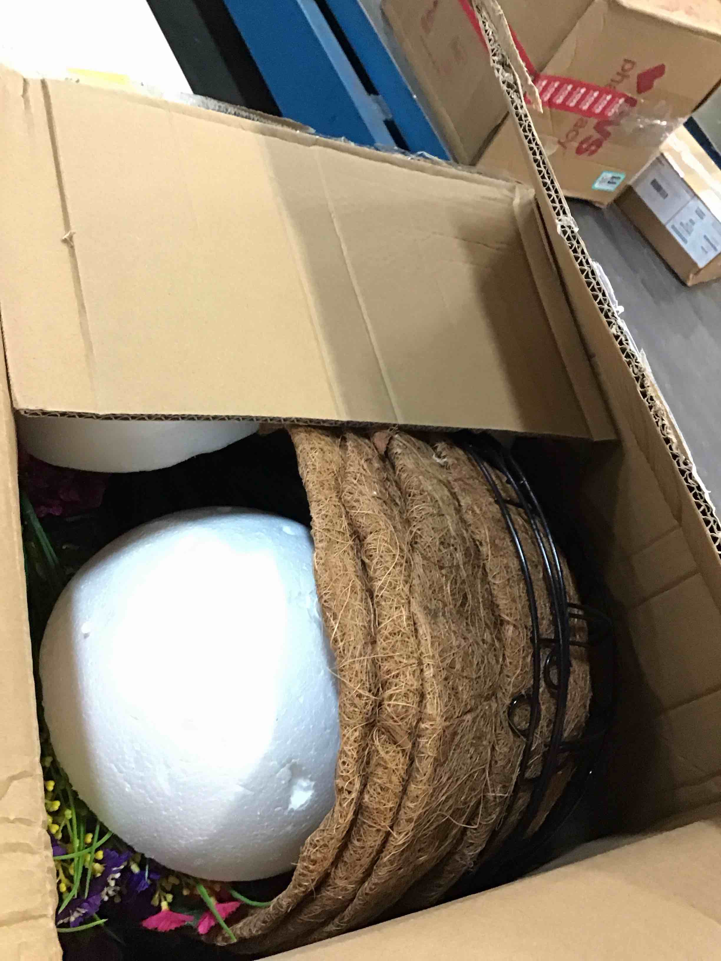 https://s3.amazonaws.com/lotting-images-prod/bidfta/TEA2138354_1750531275689.jpeg