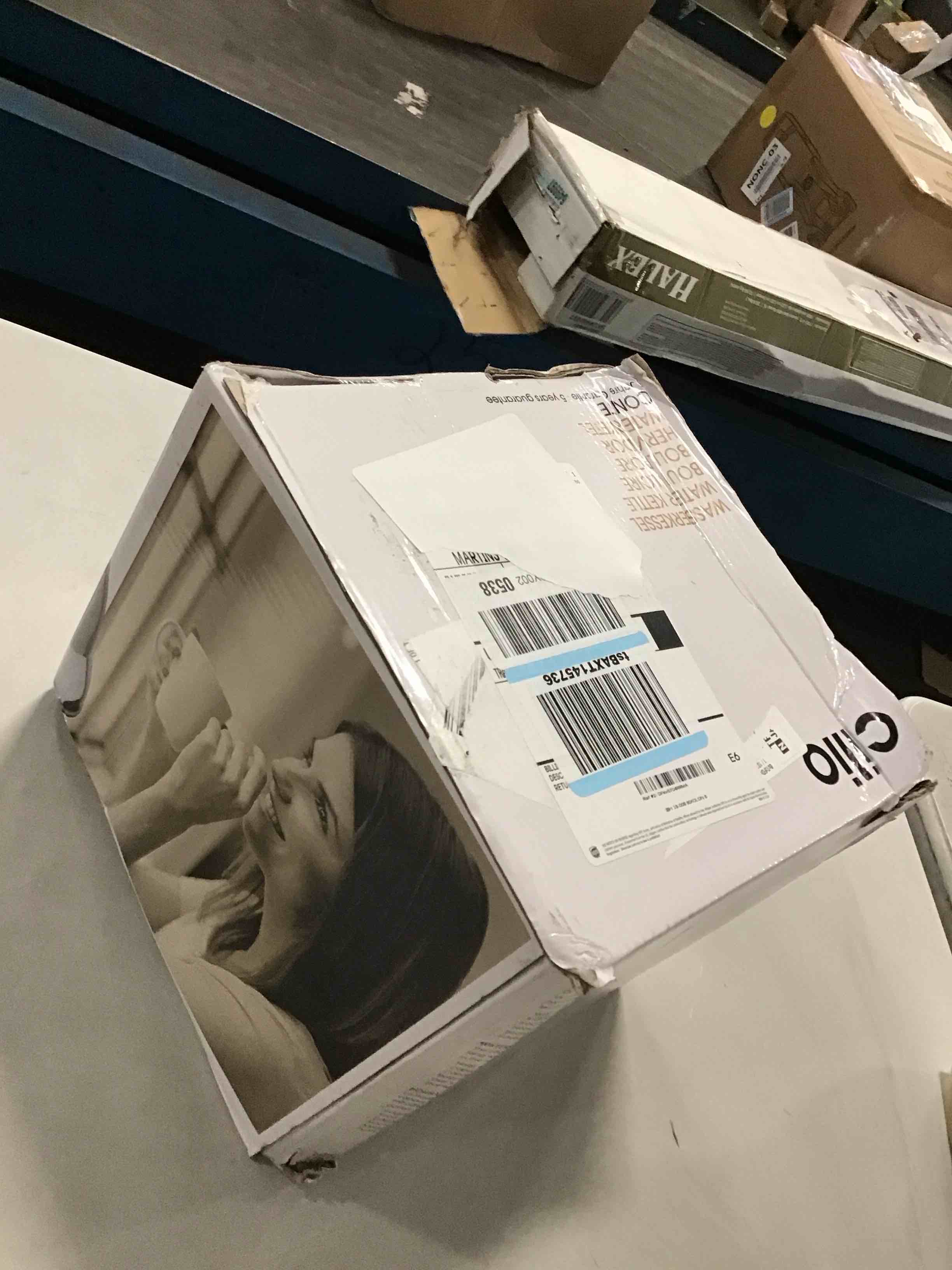 https://s3.amazonaws.com/lotting-images-prod/bidfta/TEA2139072_1750943446918.jpeg