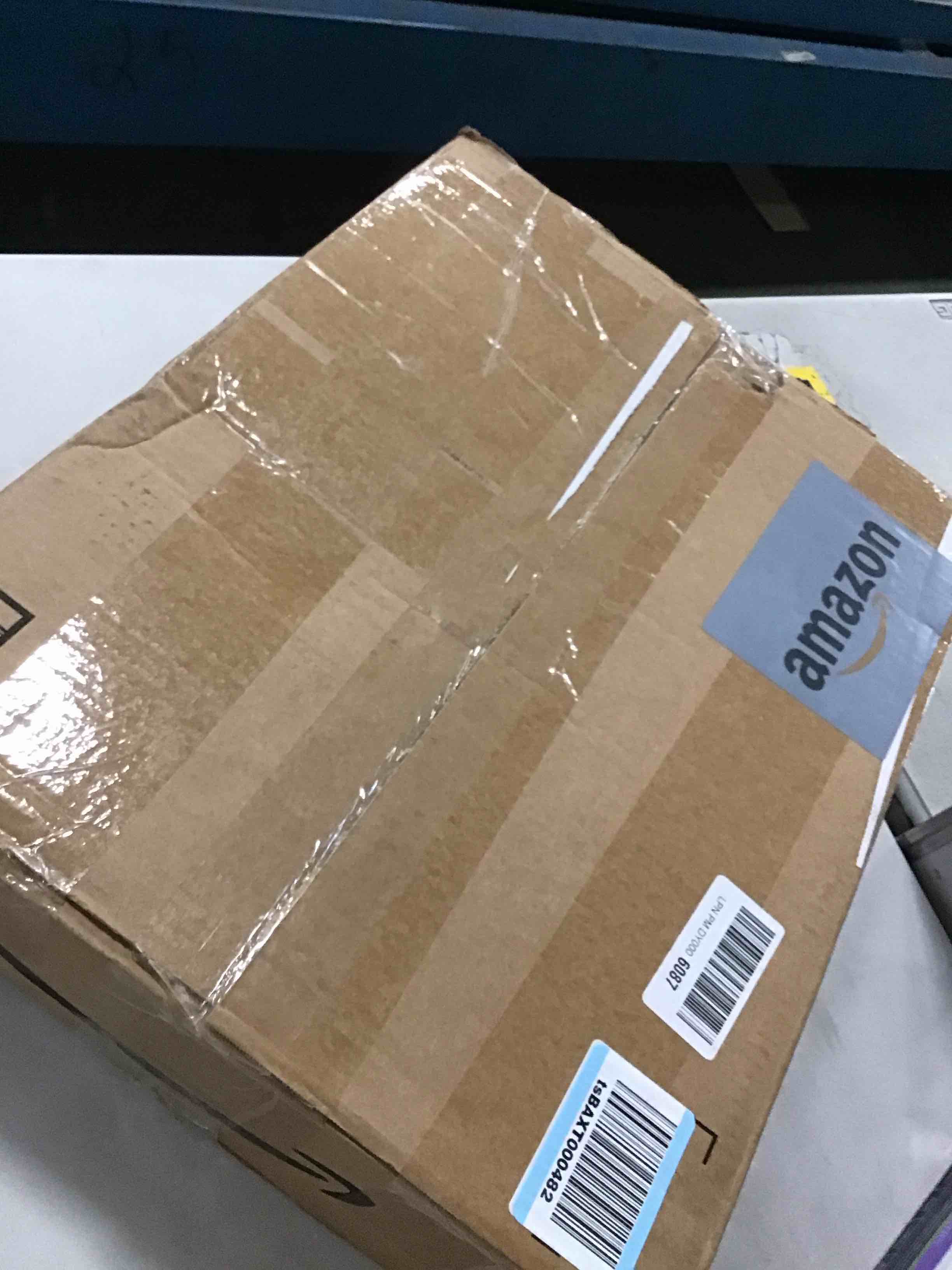https://s3.amazonaws.com/lotting-images-prod/bidfta/TEA2139090_1750940384520.jpeg