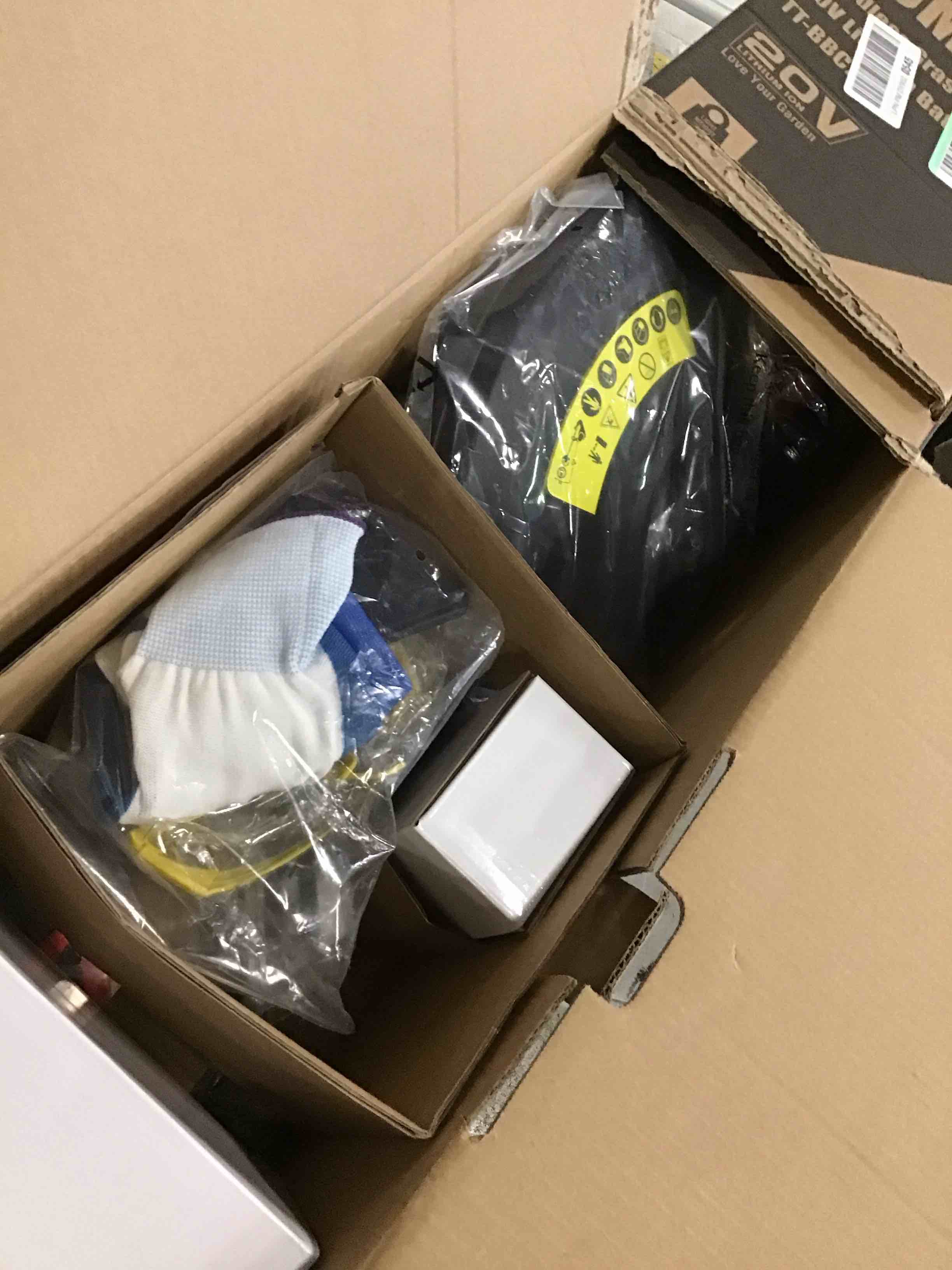 https://s3.amazonaws.com/lotting-images-prod/bidfta/TEA2139384_1751045470850.jpeg