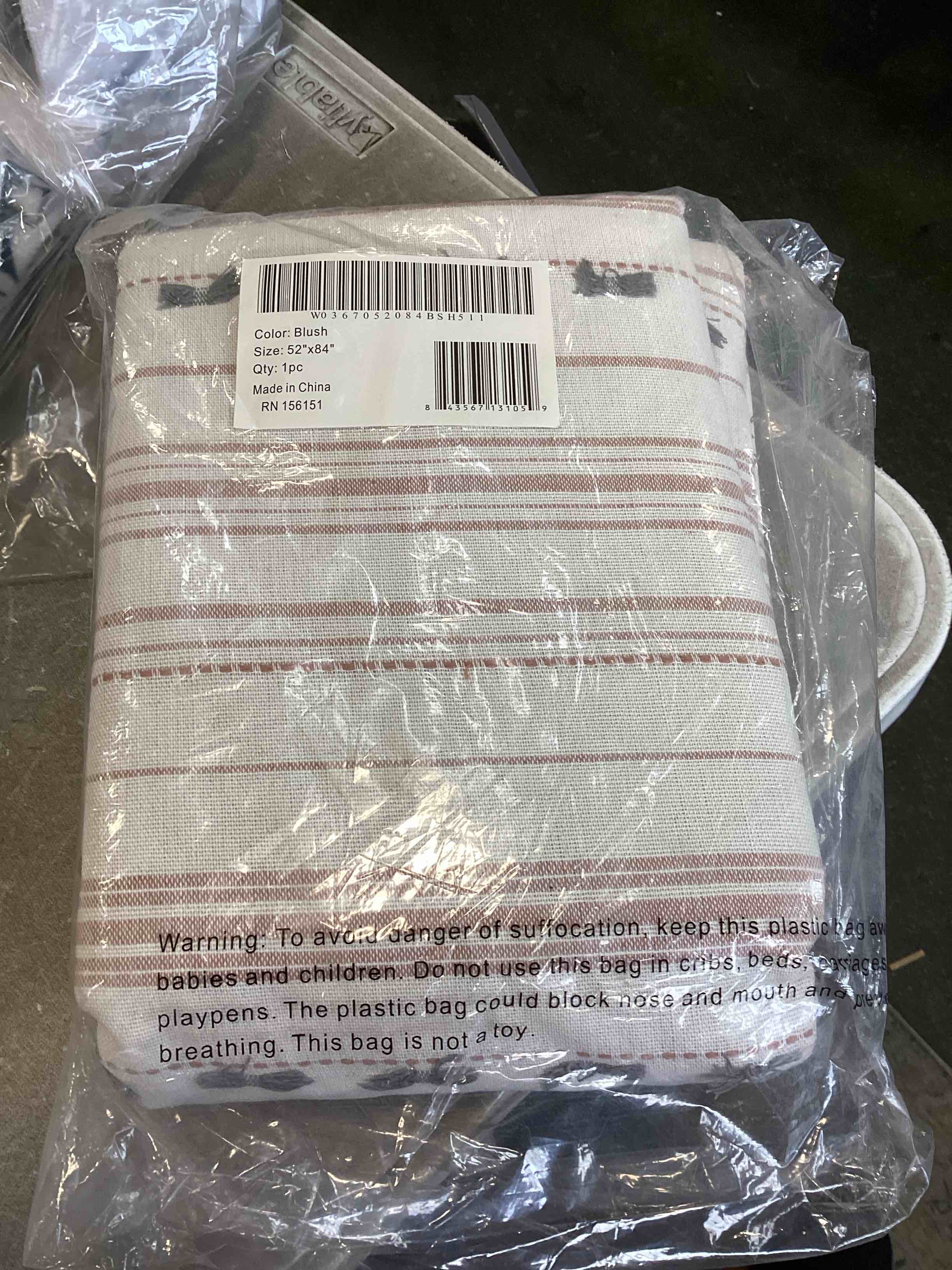 https://s3.amazonaws.com/lotting-images-prod/bidfta/TEA2140506_1745955668835.jpeg