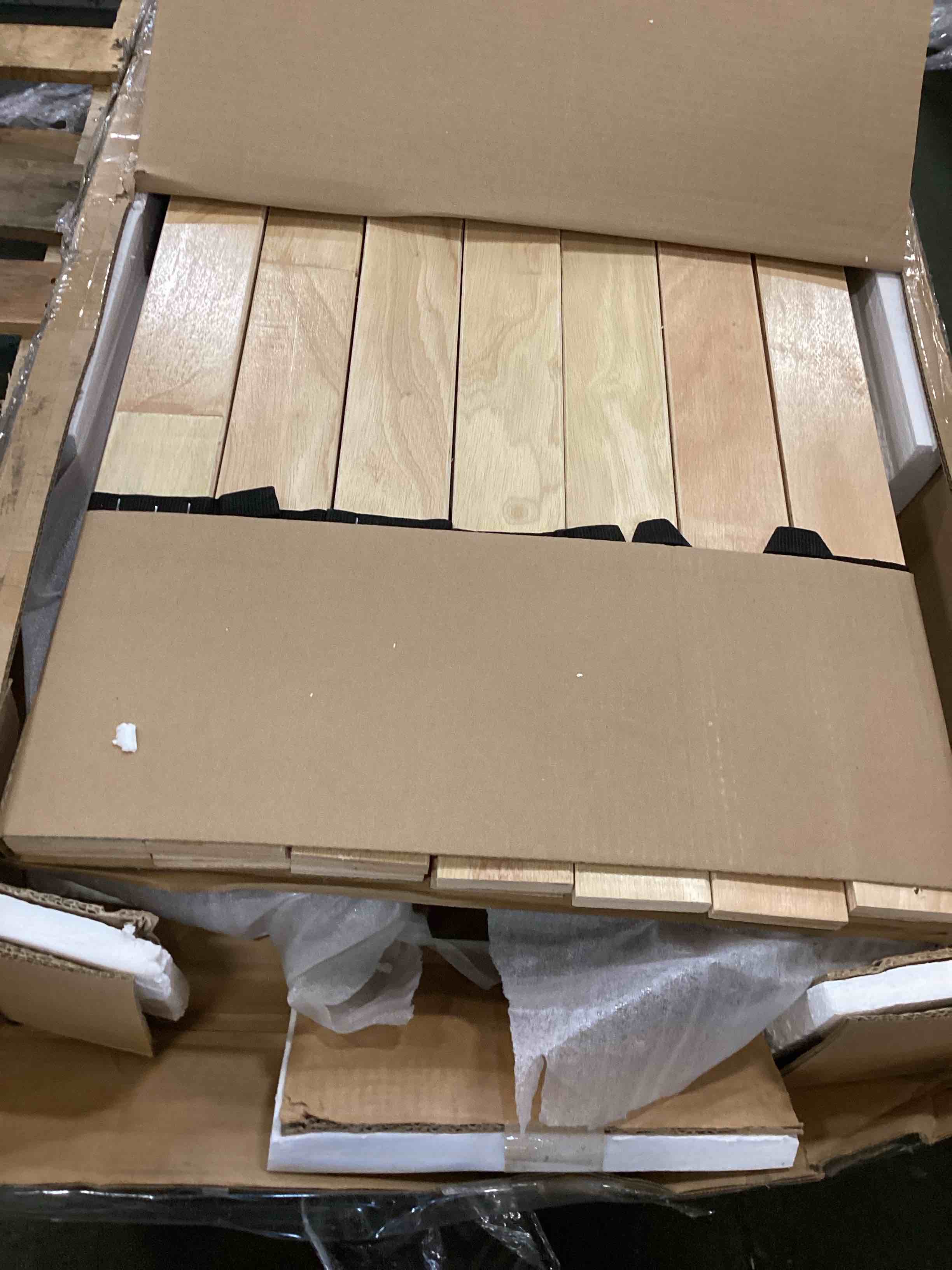 https://s3.amazonaws.com/lotting-images-prod/bidfta/TEA2140610_1746111907344.jpeg
