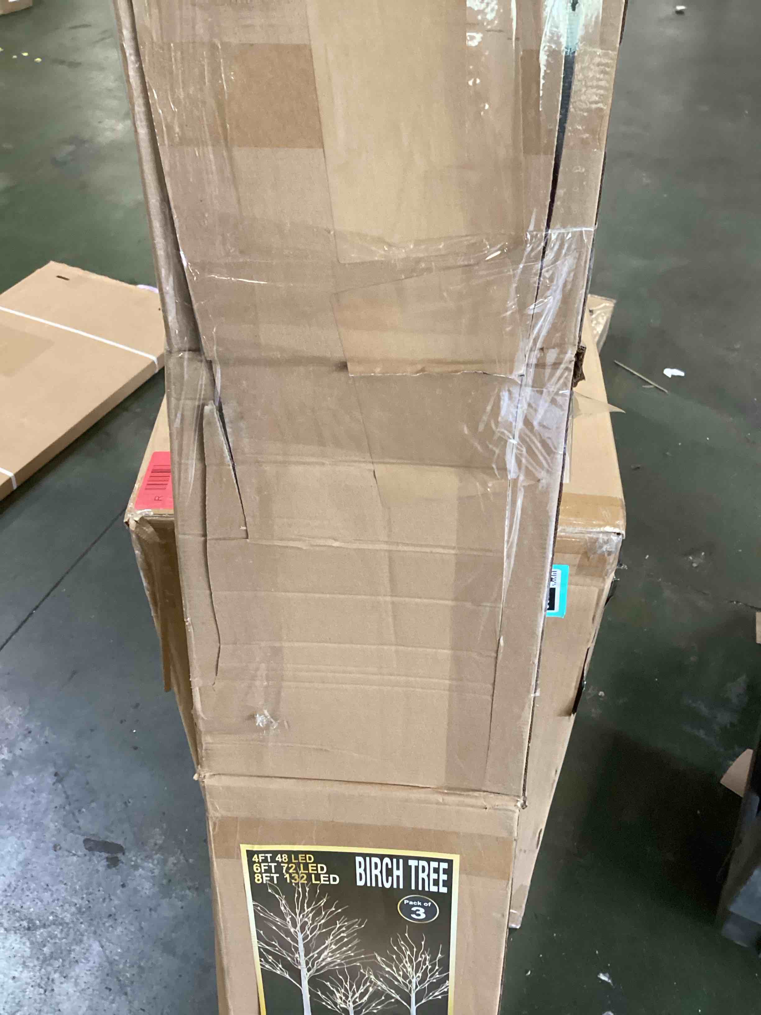 https://s3.amazonaws.com/lotting-images-prod/bidfta/TEA2140704_1746112781336.jpeg