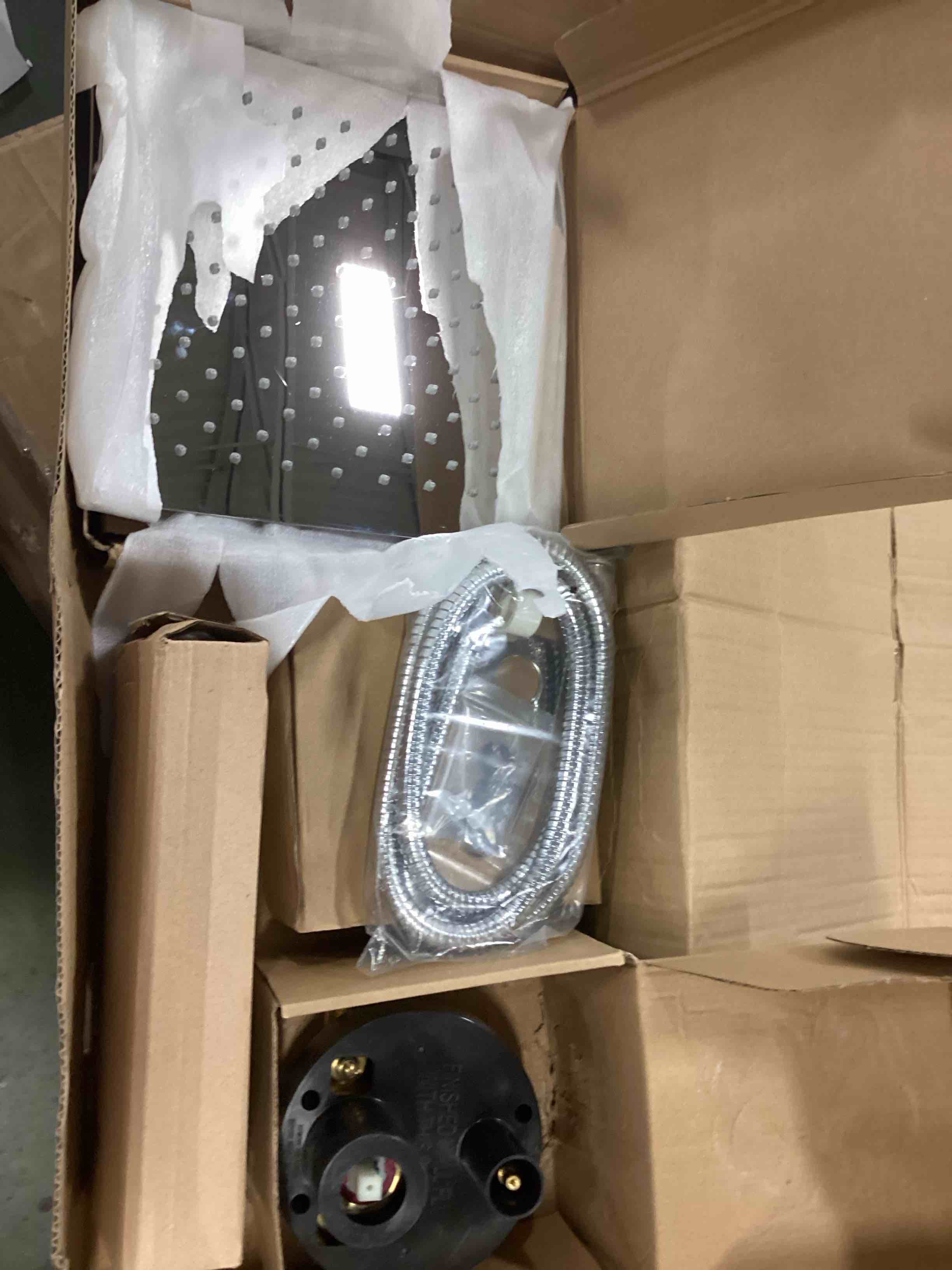 https://s3.amazonaws.com/lotting-images-prod/bidfta/TEA2140751_1746128994229.jpeg