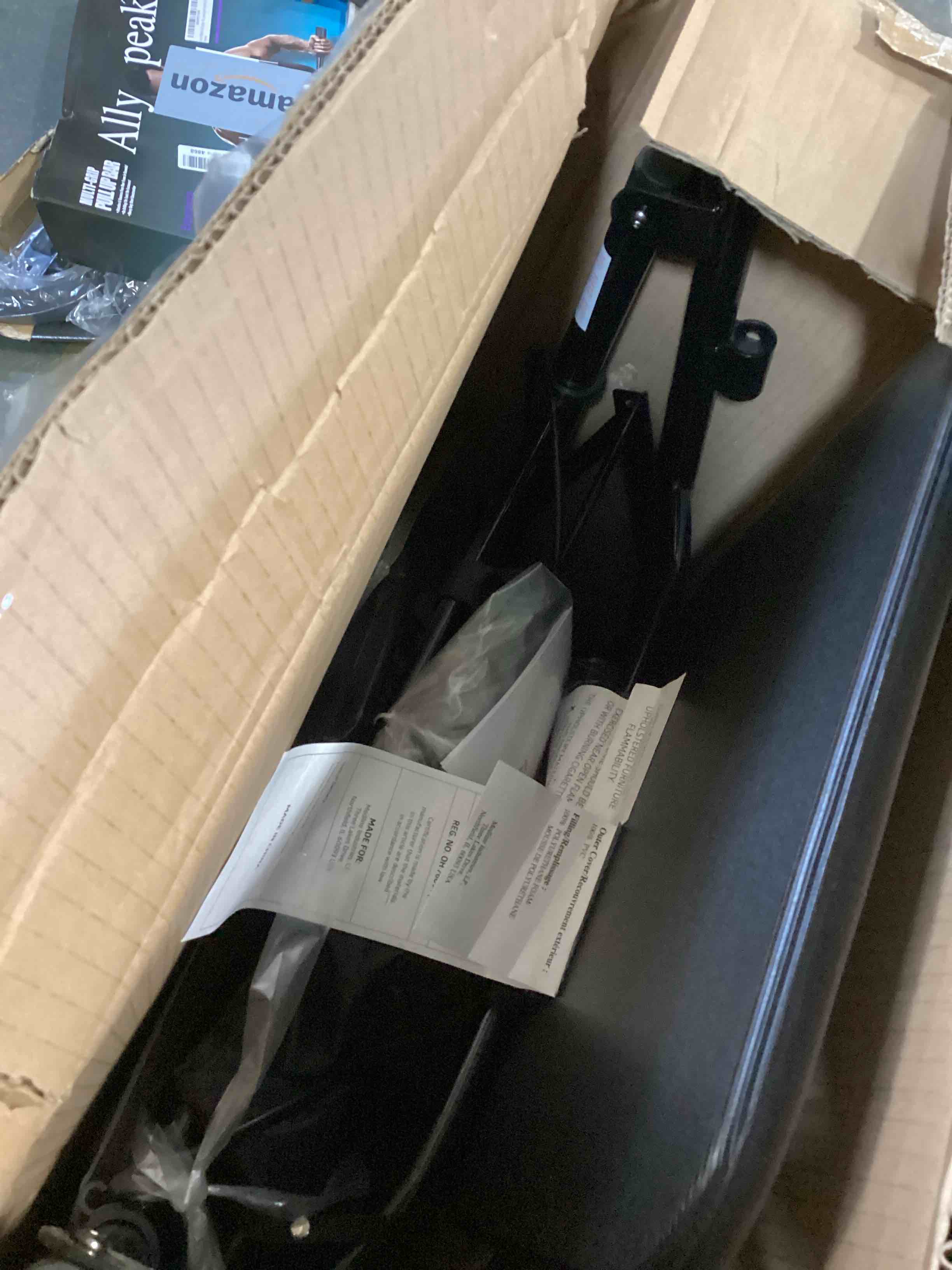 https://s3.amazonaws.com/lotting-images-prod/bidfta/TEA2141394_1746460913110.jpeg