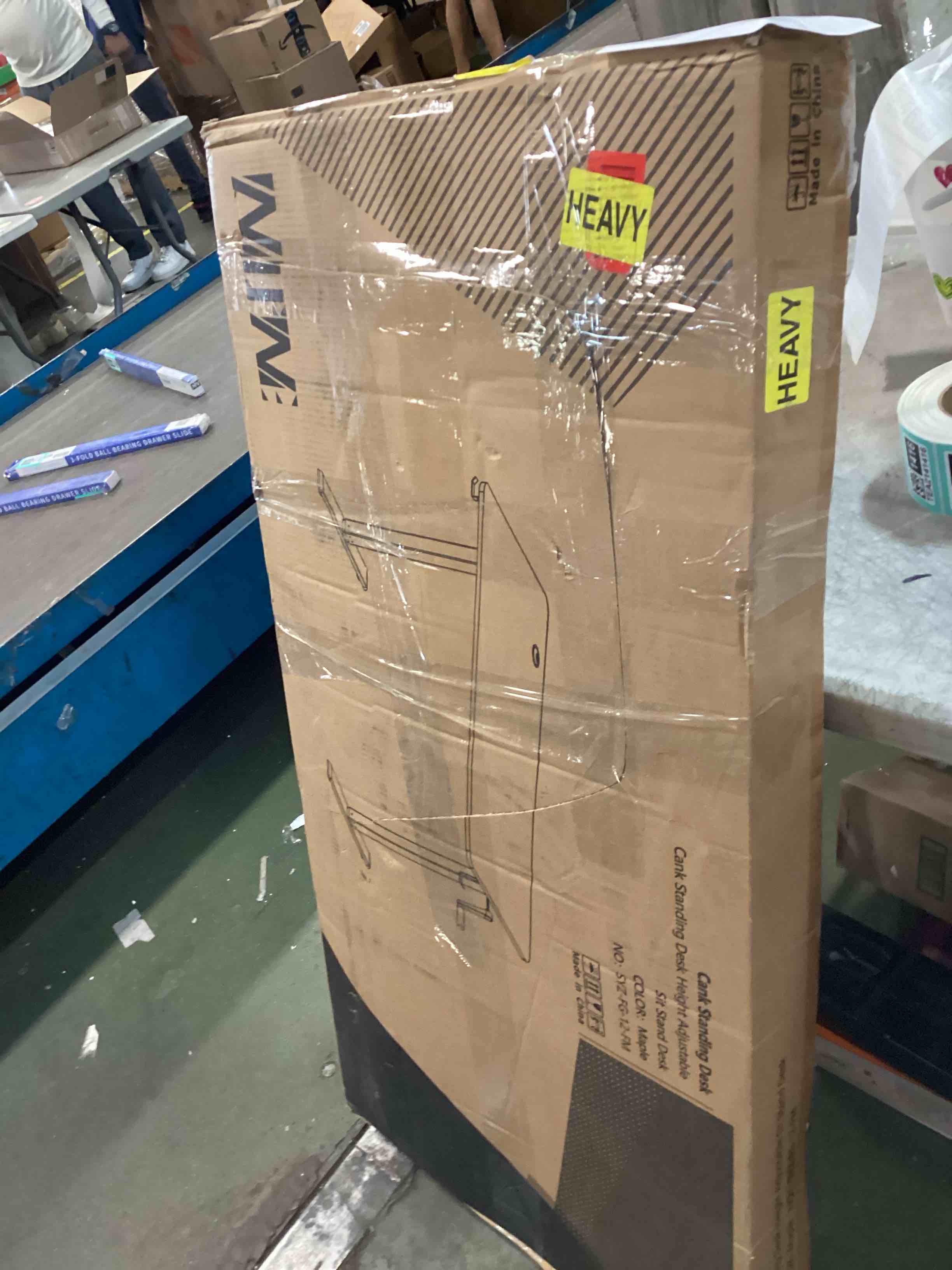 https://s3.amazonaws.com/lotting-images-prod/bidfta/TEA2141406_1746462306359.jpeg
