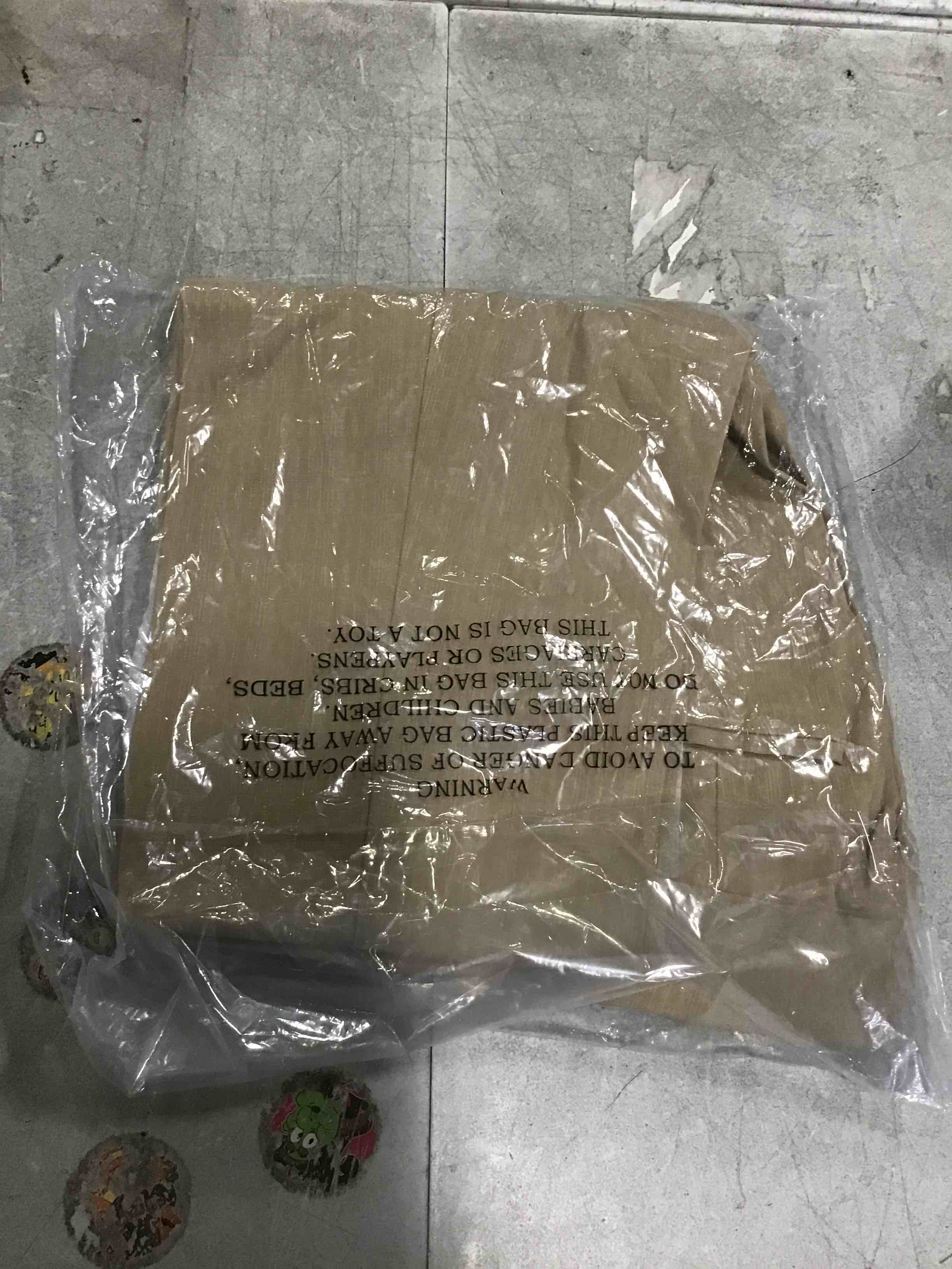 https://s3.amazonaws.com/lotting-images-prod/bidfta/TEA2143201_1744919807286.jpeg
