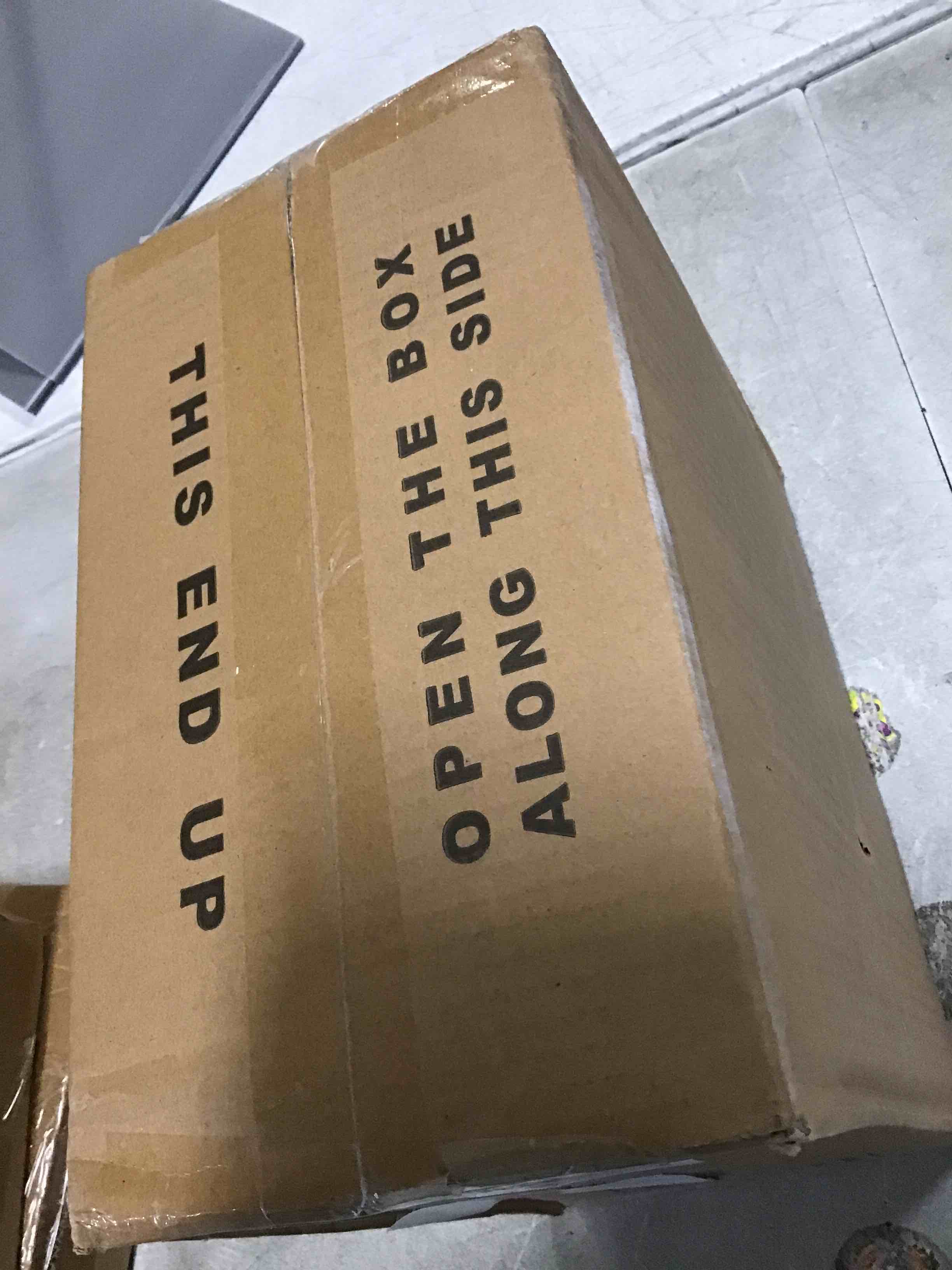 https://s3.amazonaws.com/lotting-images-prod/bidfta/TEA2143403_1745006788570.jpeg