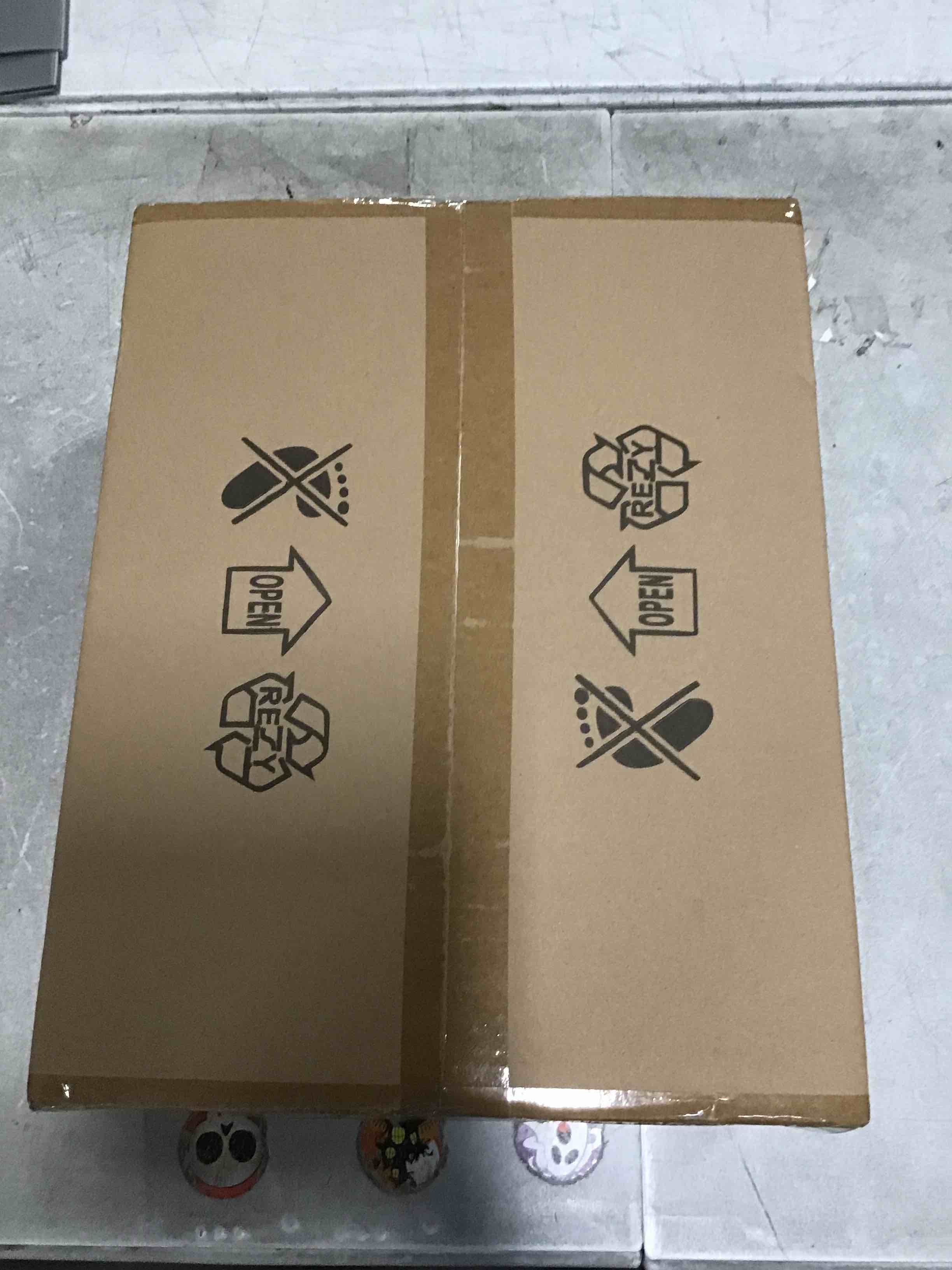 https://s3.amazonaws.com/lotting-images-prod/bidfta/TEA2143473_1745242675161.jpeg