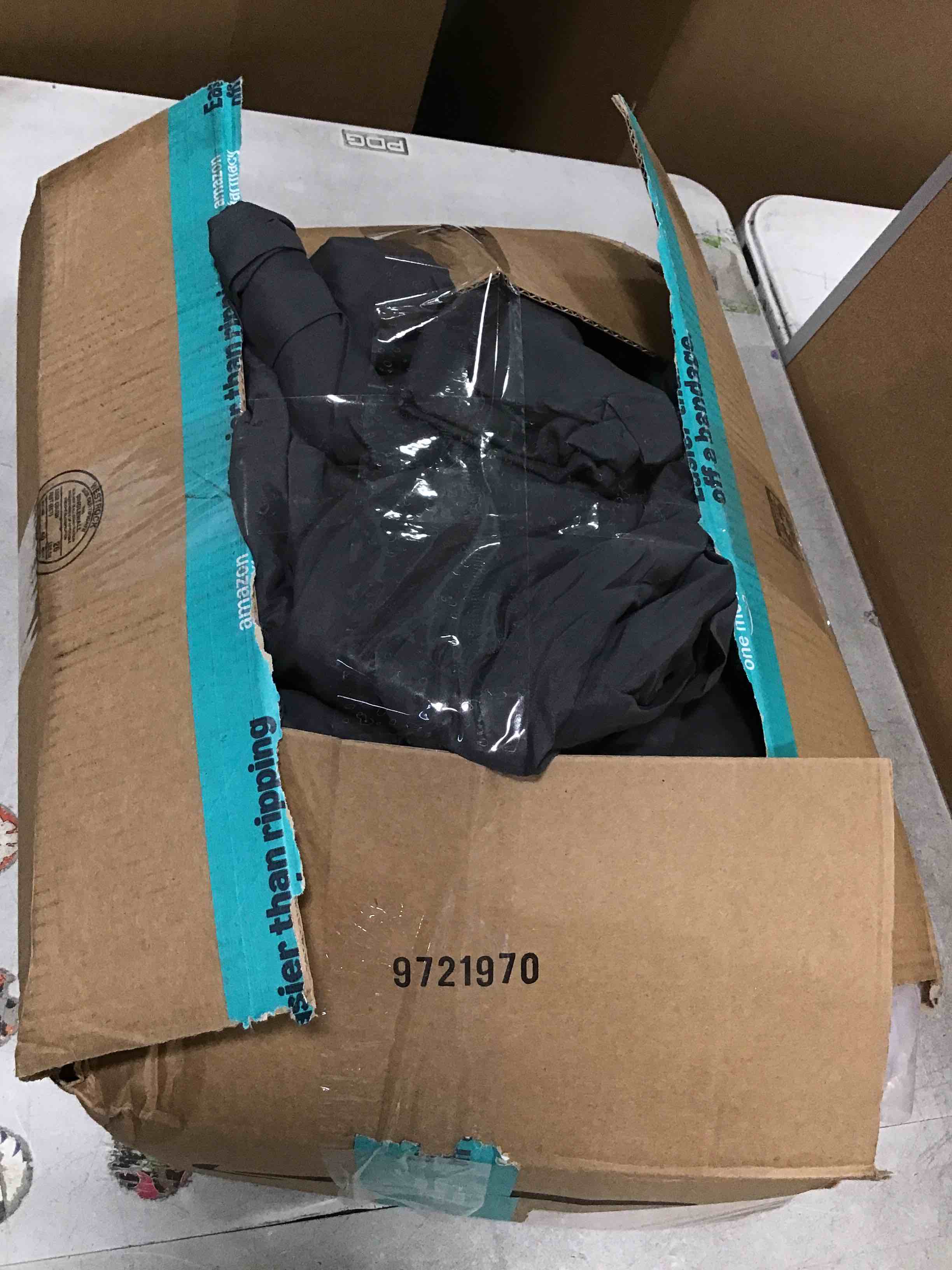 https://s3.amazonaws.com/lotting-images-prod/bidfta/TEA2145288_1747070402160.jpeg