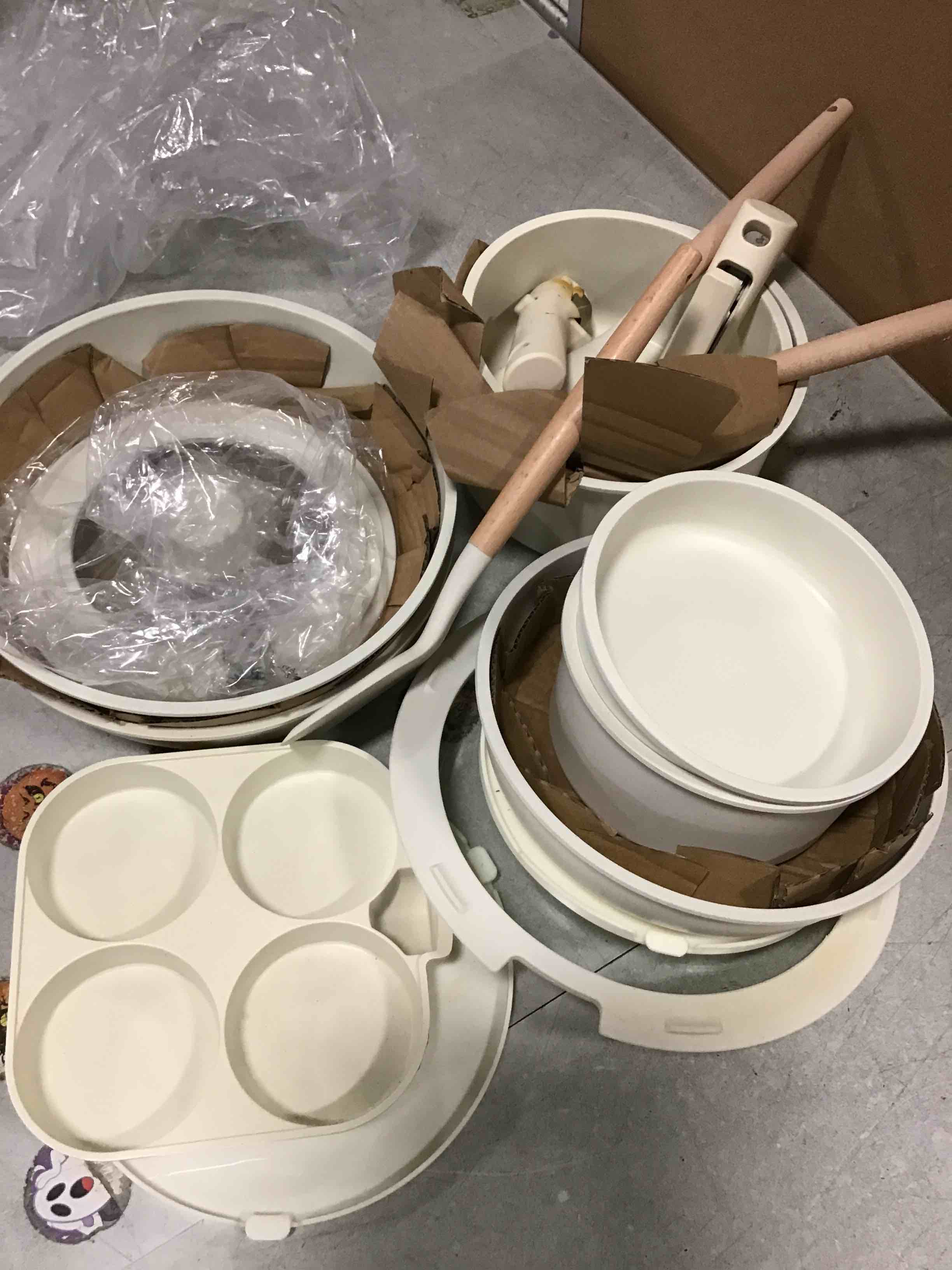 https://s3.amazonaws.com/lotting-images-prod/bidfta/TEA2145727_1747244291720.jpeg