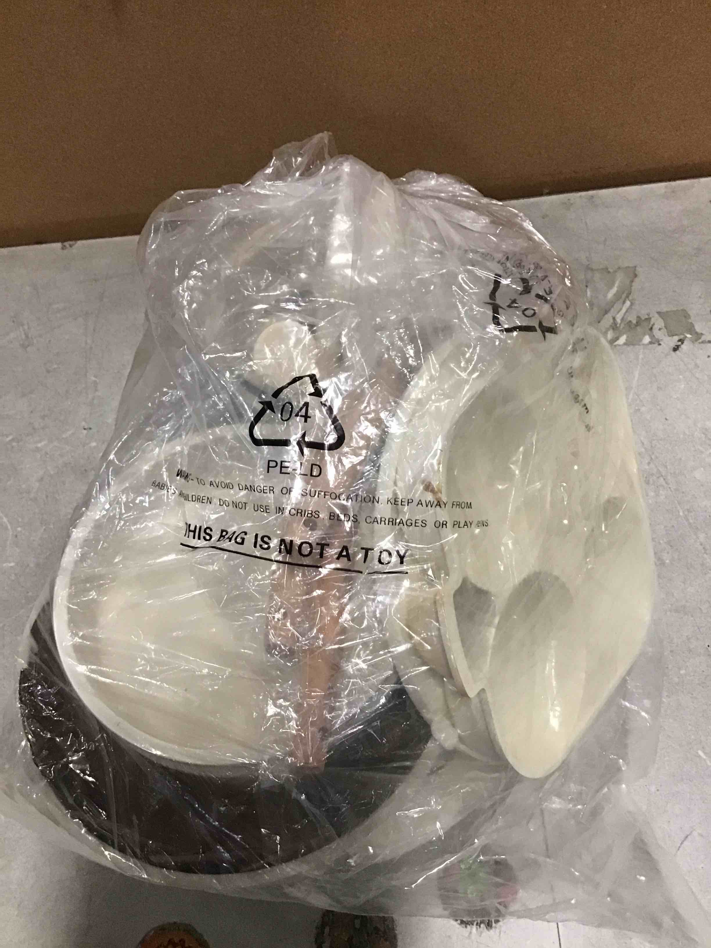 https://s3.amazonaws.com/lotting-images-prod/bidfta/TEA2145727_1747244397179.jpeg