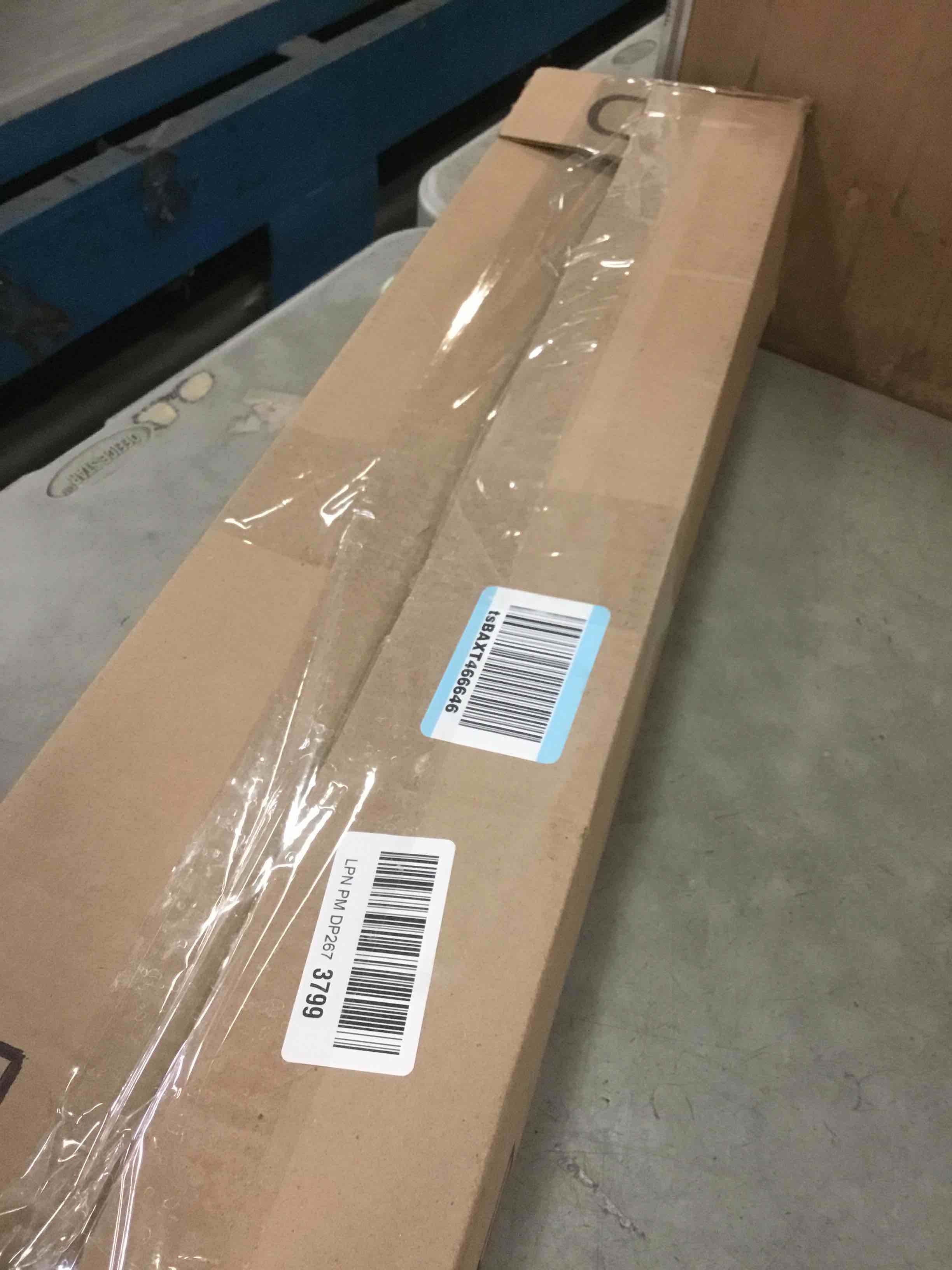 https://s3.amazonaws.com/lotting-images-prod/bidfta/TEA2152333_1742309008802.jpeg