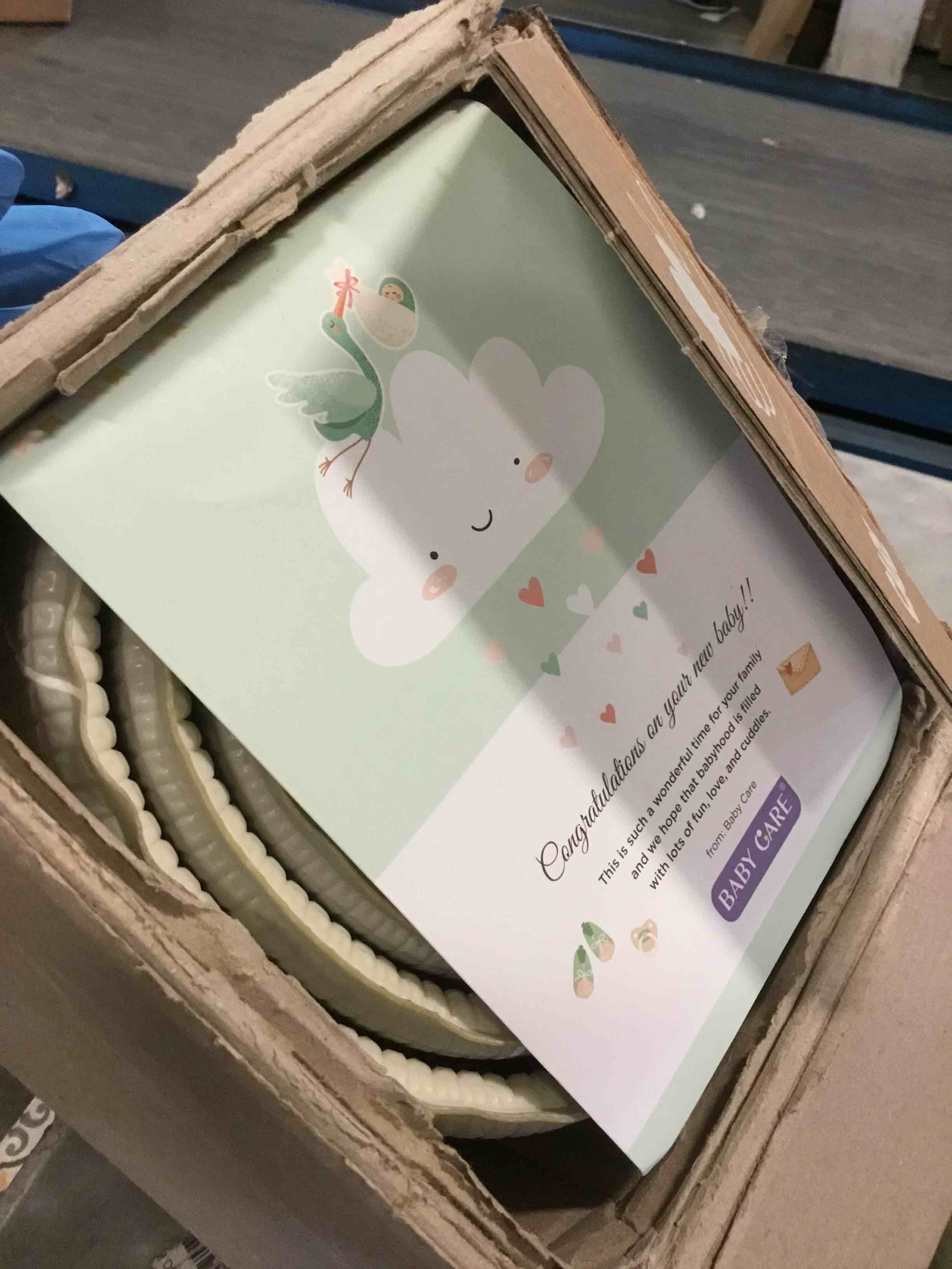 https://s3.amazonaws.com/lotting-images-prod/bidfta/TEA2153441_1742843983356.jpeg