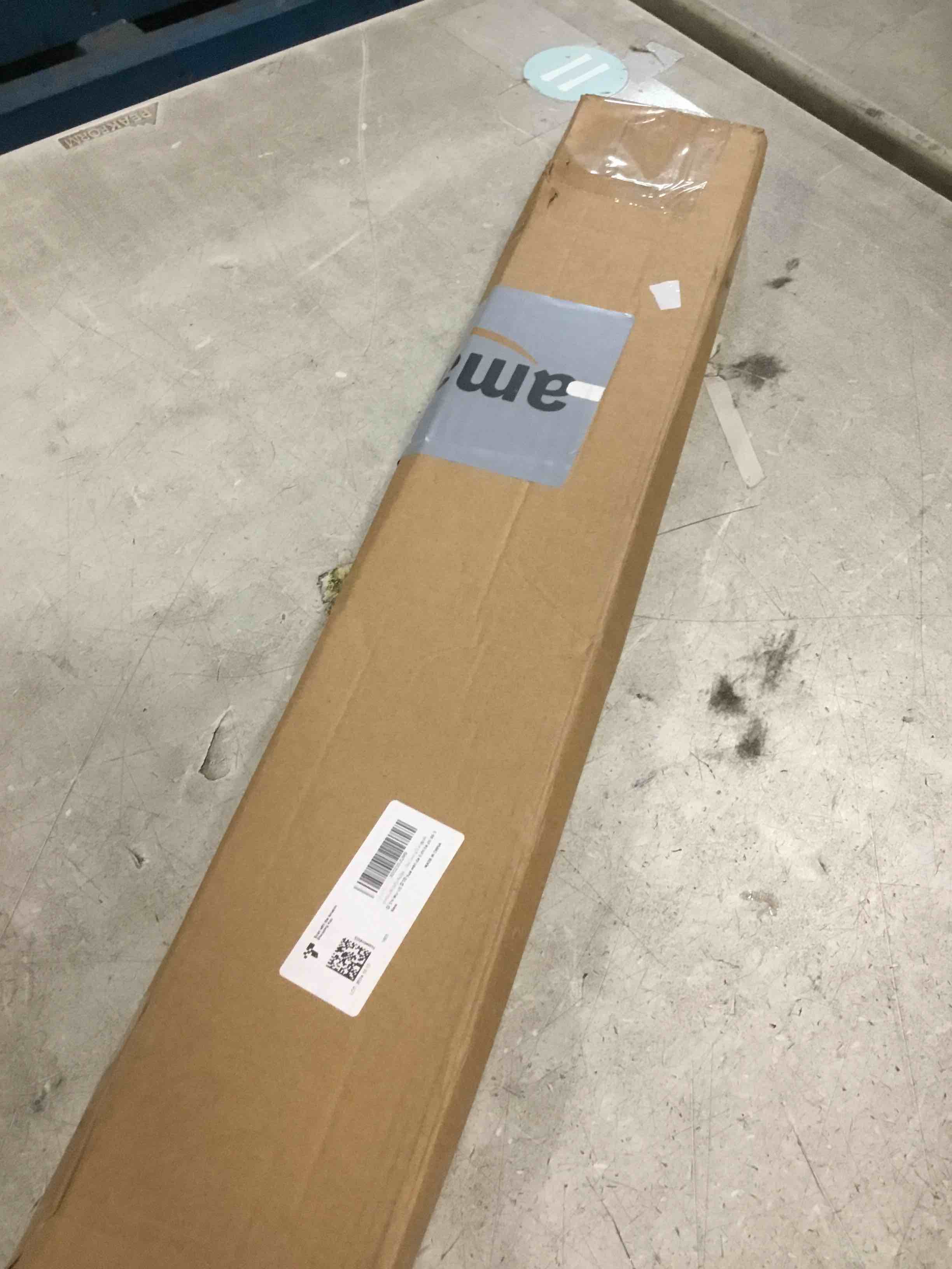 https://s3.amazonaws.com/lotting-images-prod/bidfta/TEA2154198_1743164012272.jpeg