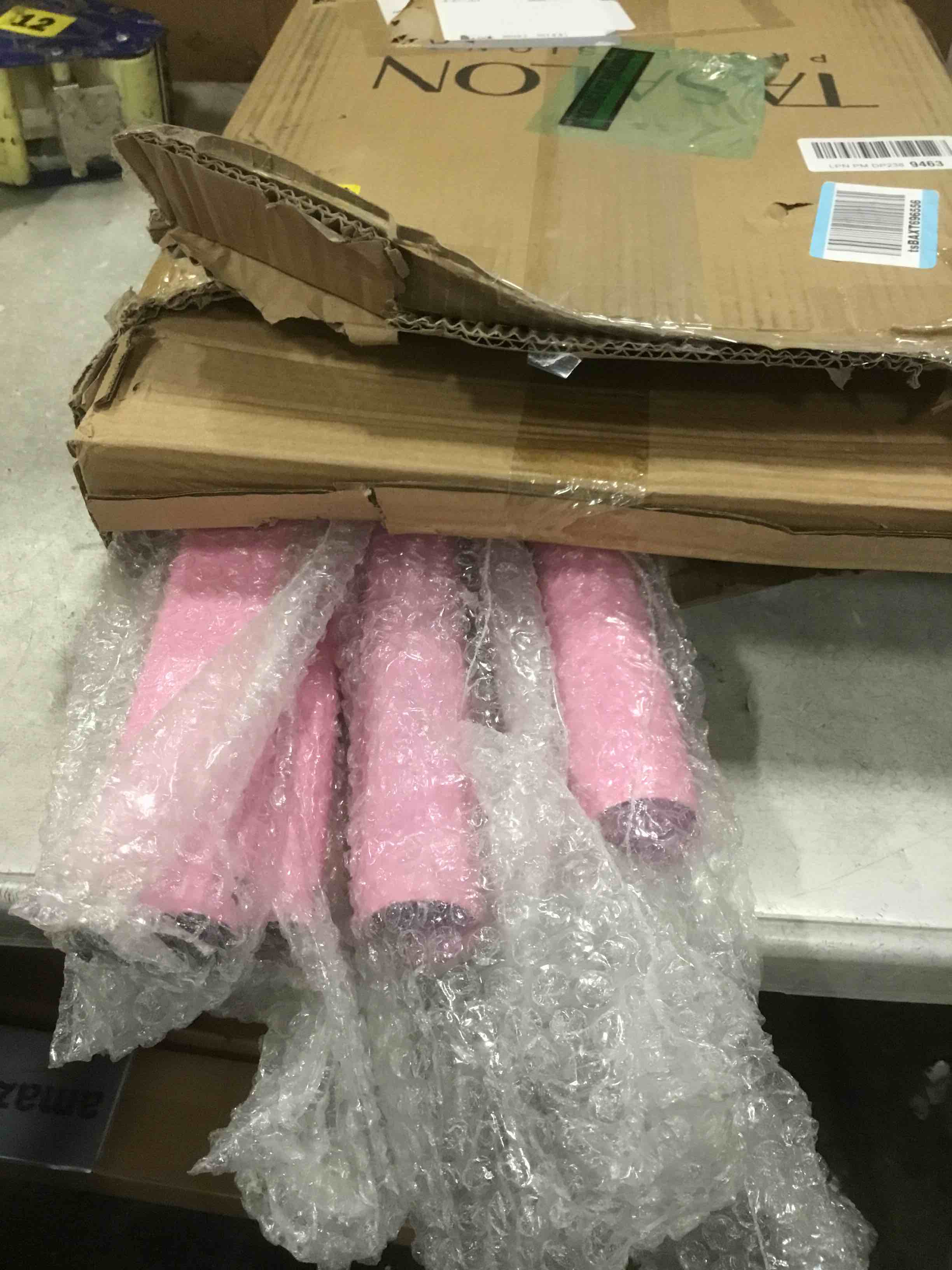 https://s3.amazonaws.com/lotting-images-prod/bidfta/TEA2154504_1743428832037.jpeg