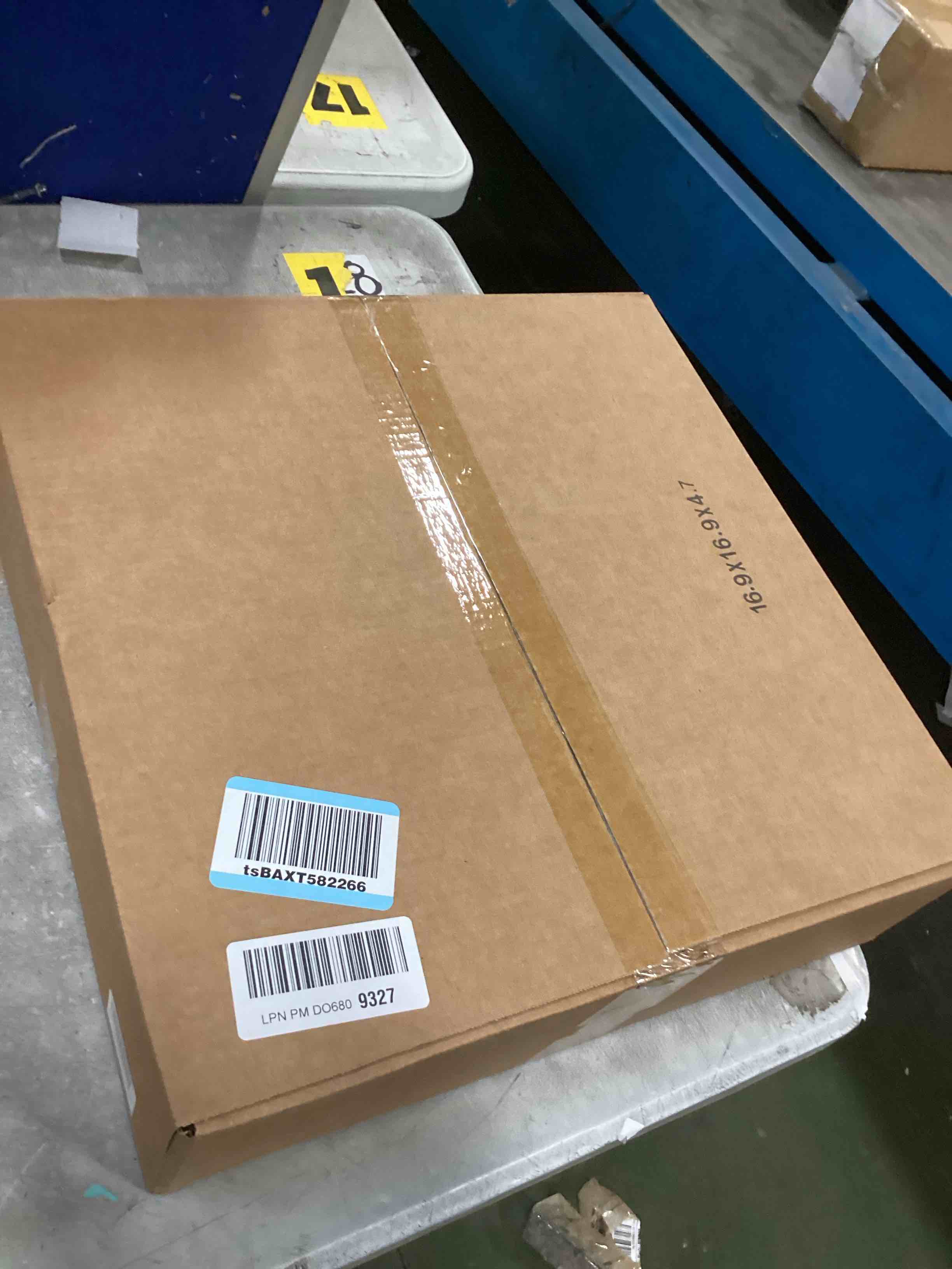 https://s3.amazonaws.com/lotting-images-prod/bidfta/TEA2155004_1742216915535.jpeg