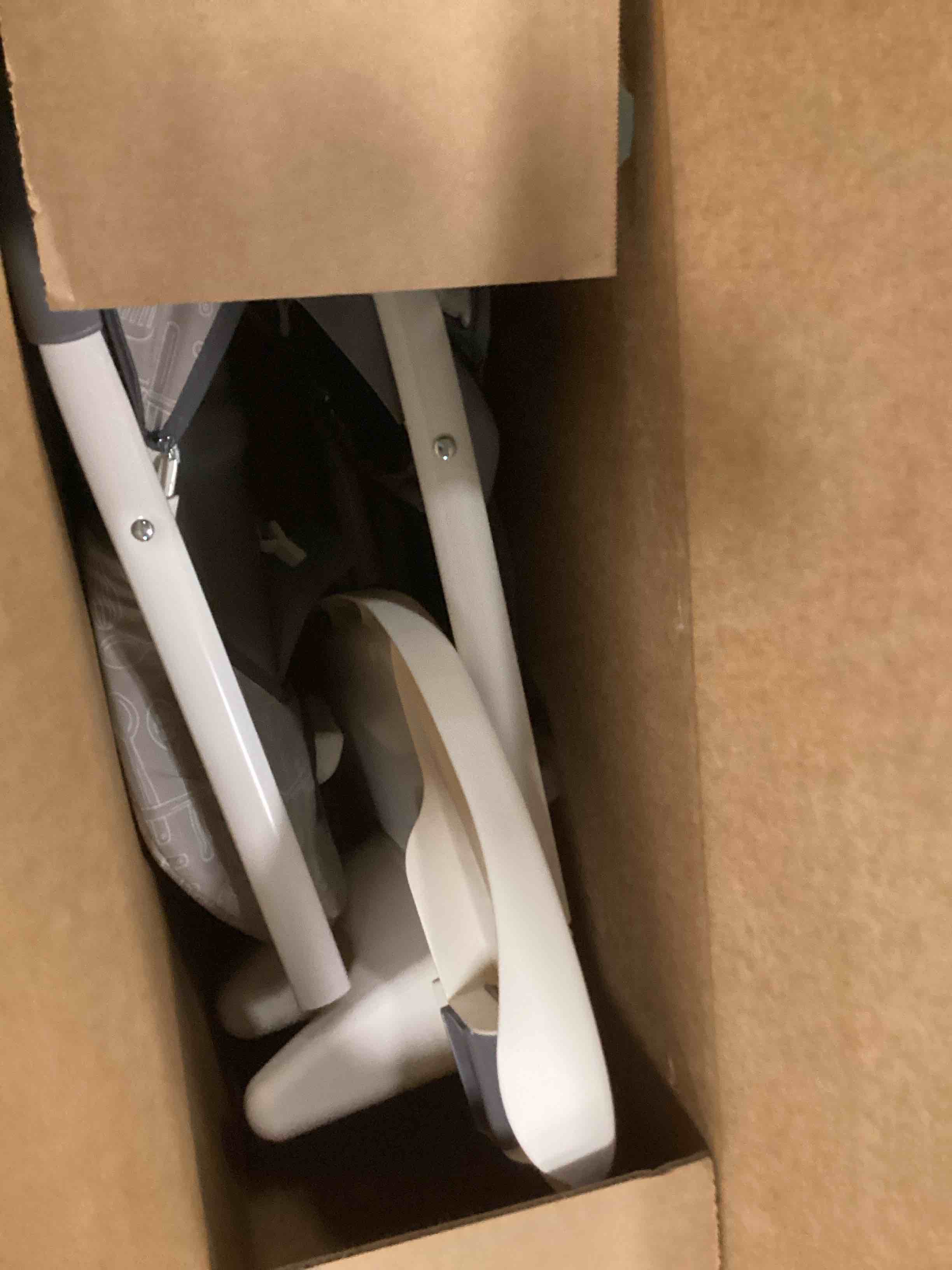 https://s3.amazonaws.com/lotting-images-prod/bidfta/TEA2155012_1742213951057.jpeg