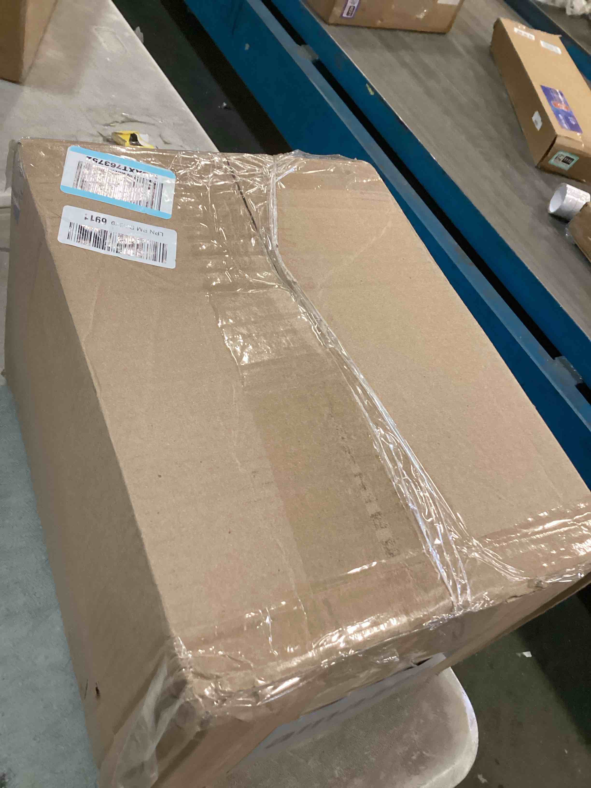 https://s3.amazonaws.com/lotting-images-prod/bidfta/TEA2156181_1742574174272.jpeg
